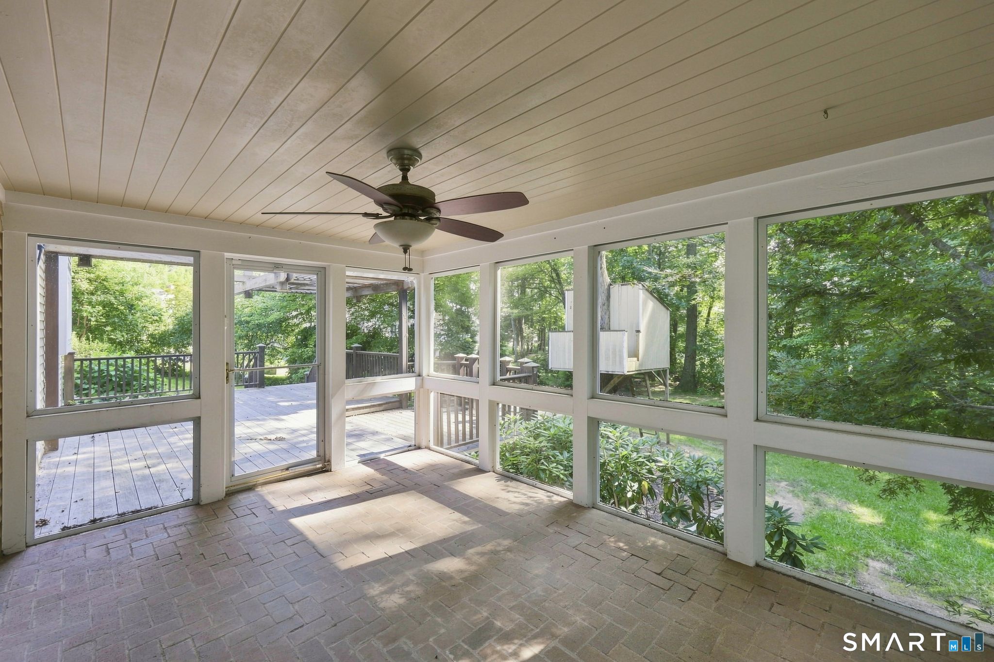 122 Greenwood Drive photo 35