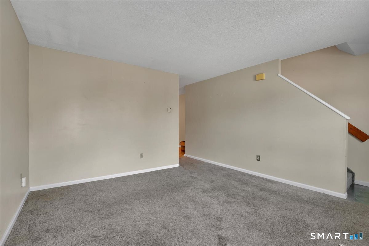 205 Oakland Street  Unit #B photo 3