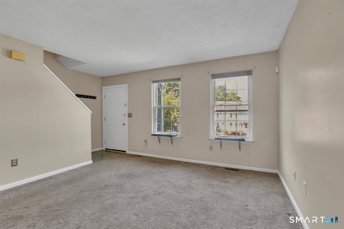 205 Oakland Street  Unit #B photo 4