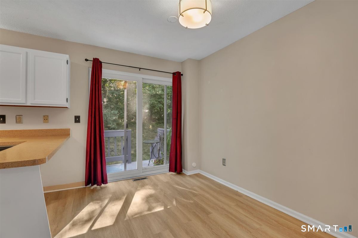 205 Oakland Street  Unit #B photo 9