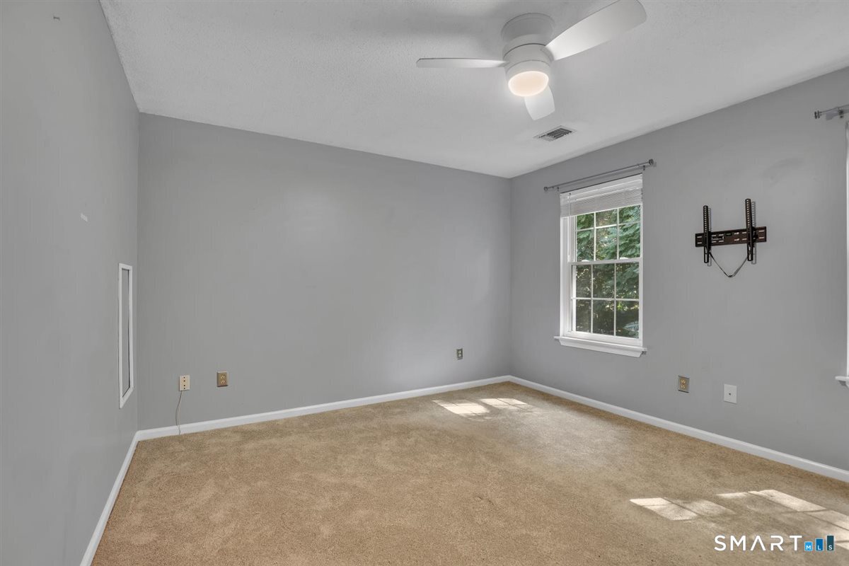 205 Oakland Street  Unit #B photo 12