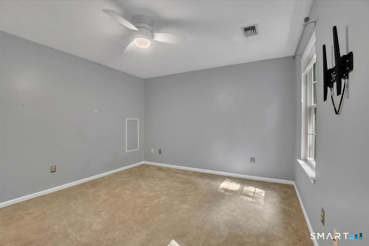 205 Oakland Street  Unit #B photo 13
