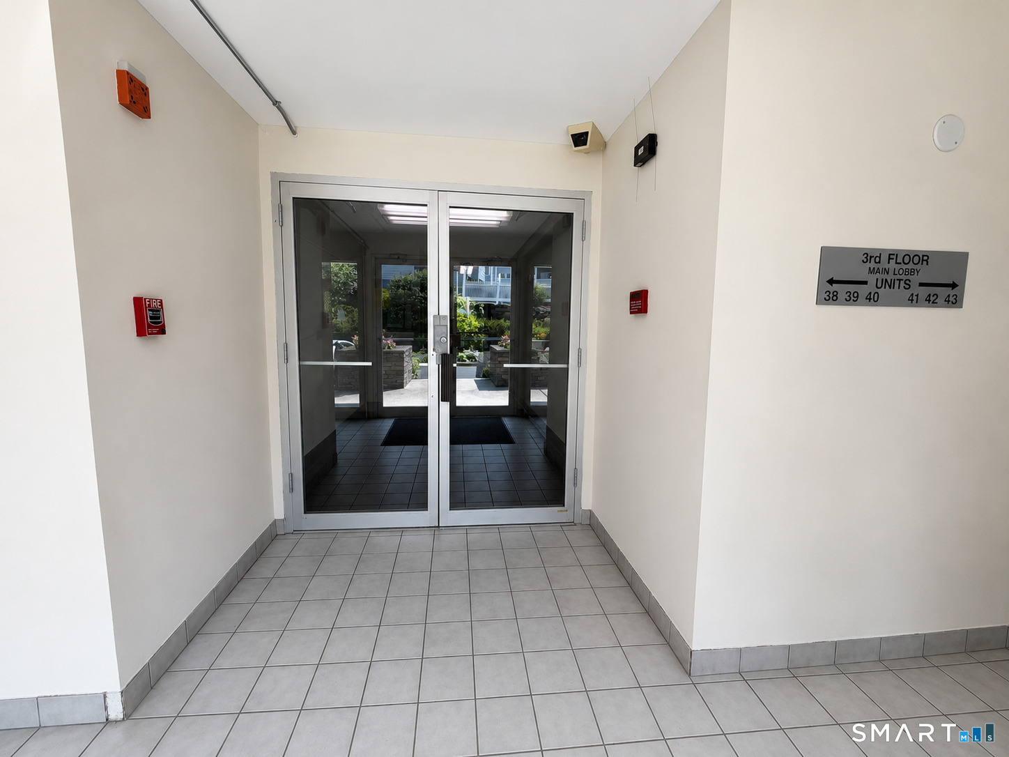 3rd image of 1 Beaver Brook Rd #29, Danbury, CT 06810 | MLS# 24198467