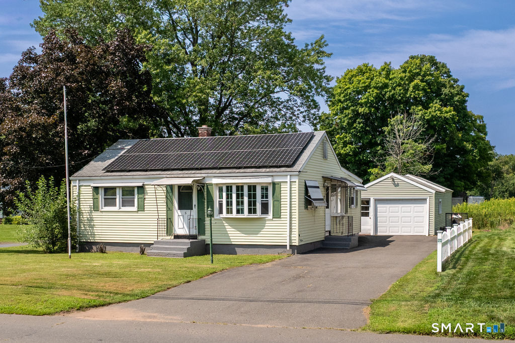 5 Tromley Road photo 3
