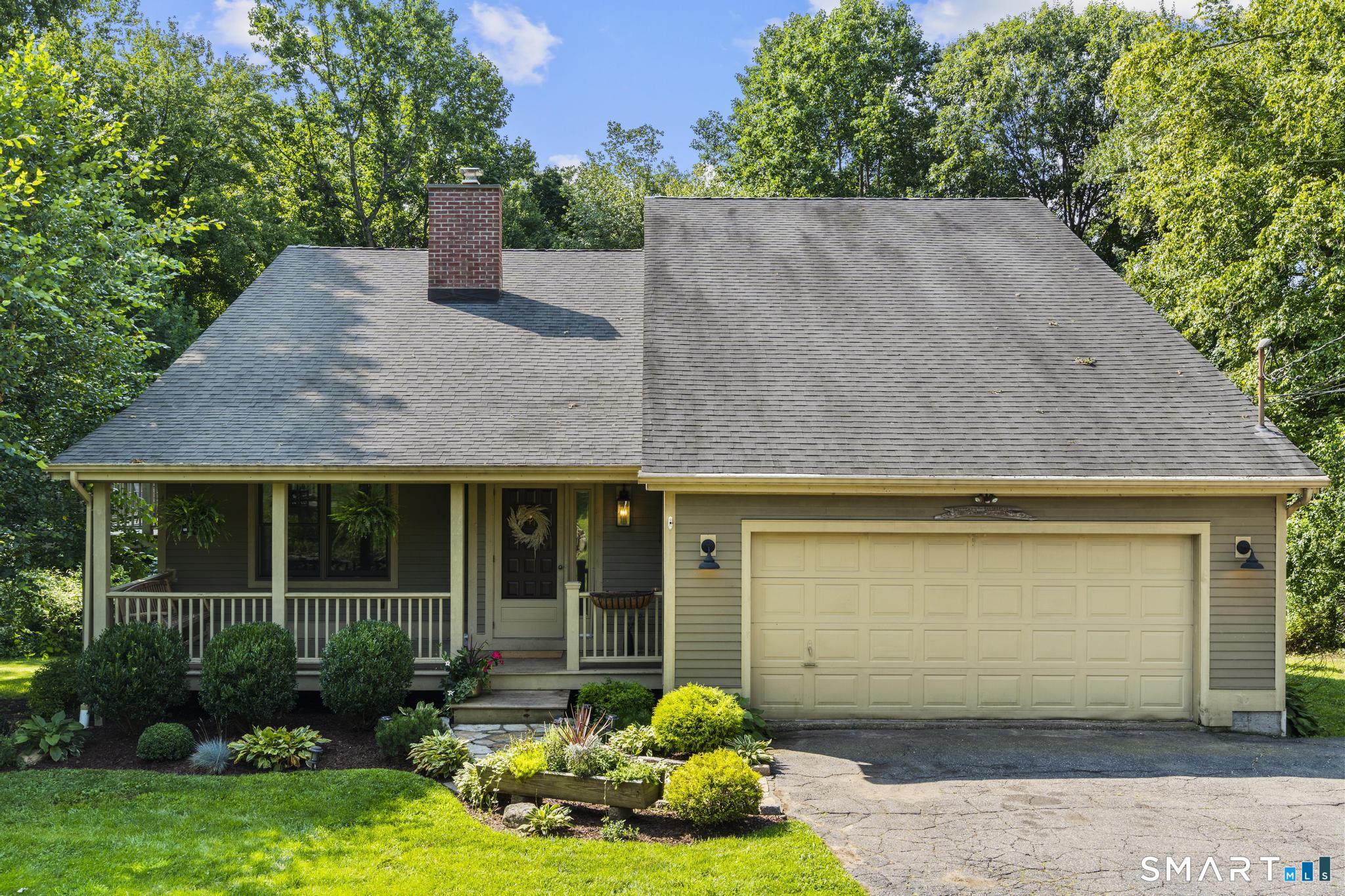 10 Anna Drive