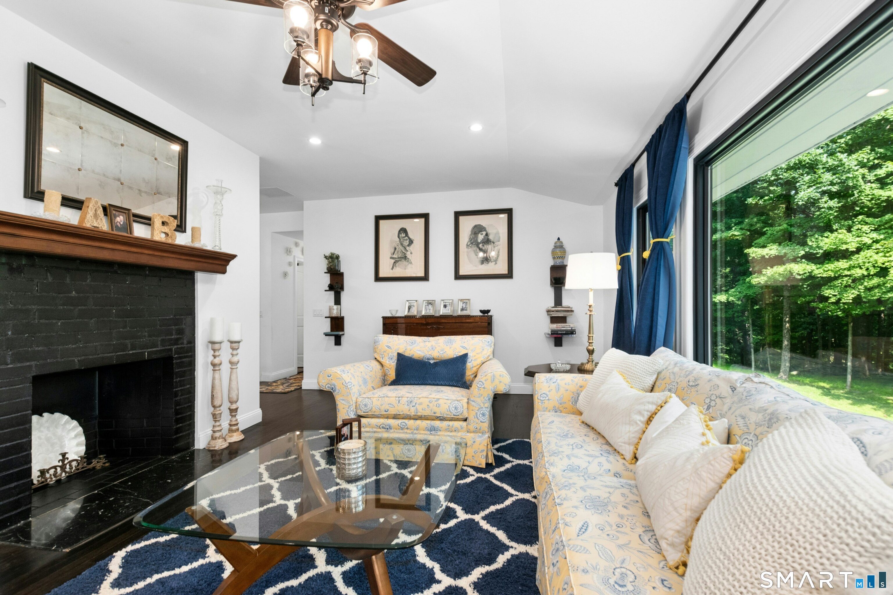 24 Smoke Hill Drive photo 6