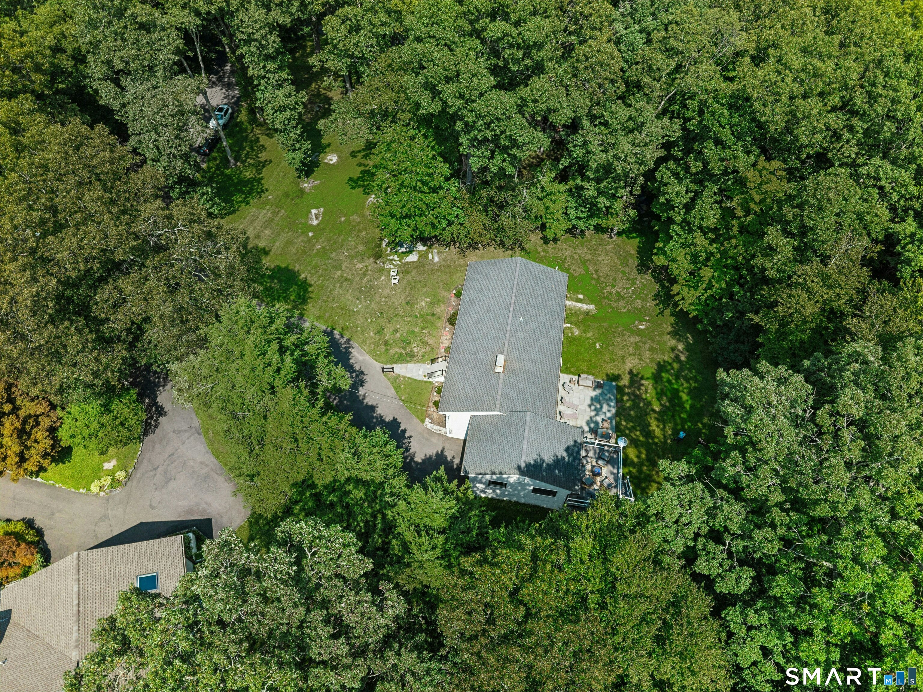 24 Smoke Hill Drive photo 31