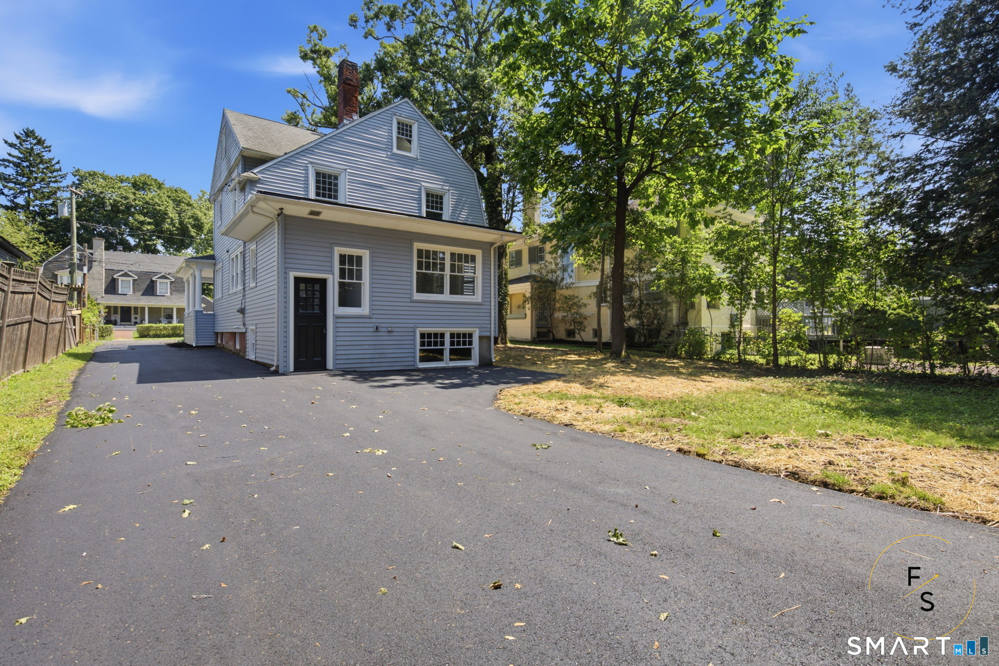 93 Forest Street photo 36