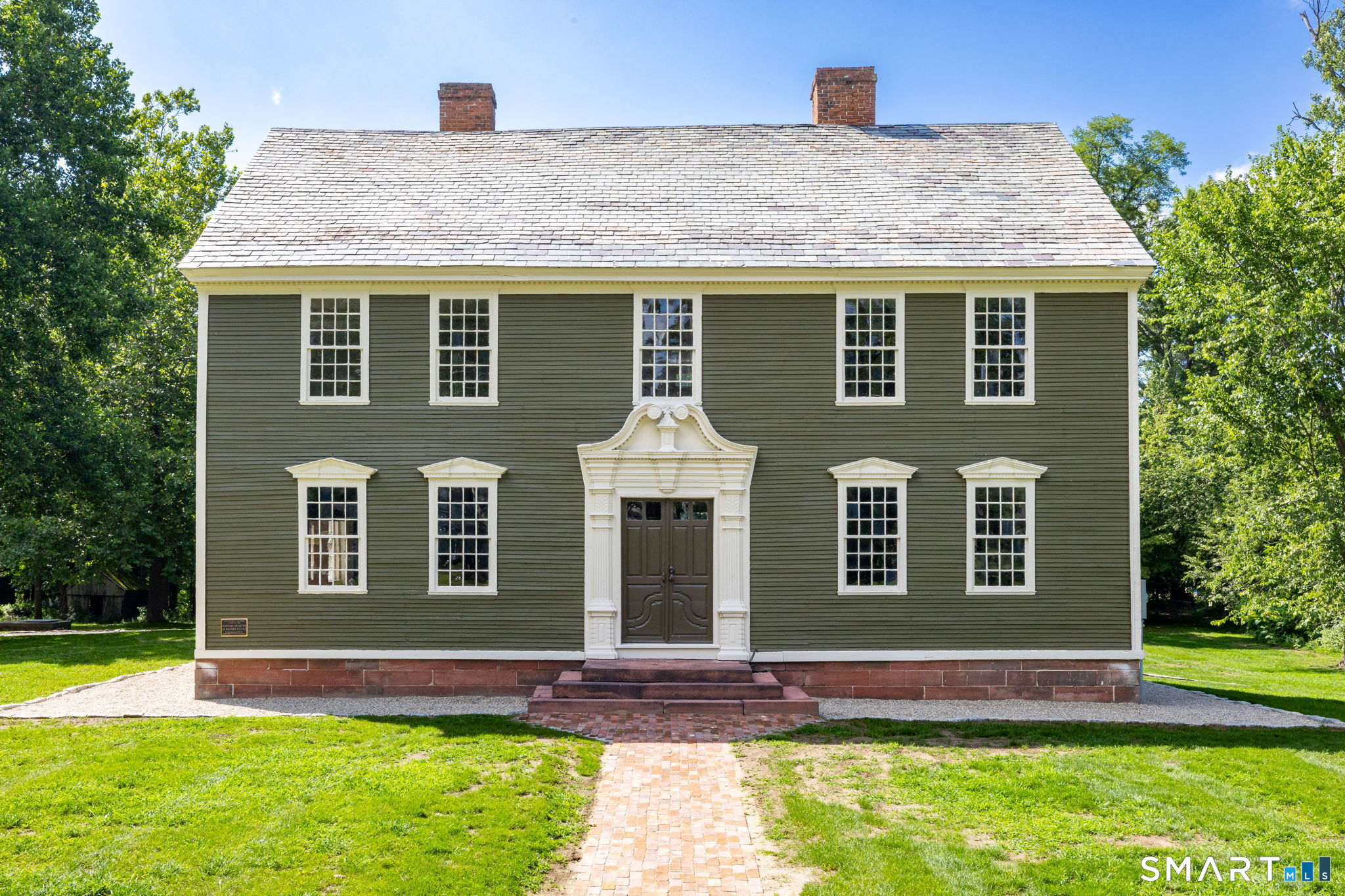 1653 Main Street