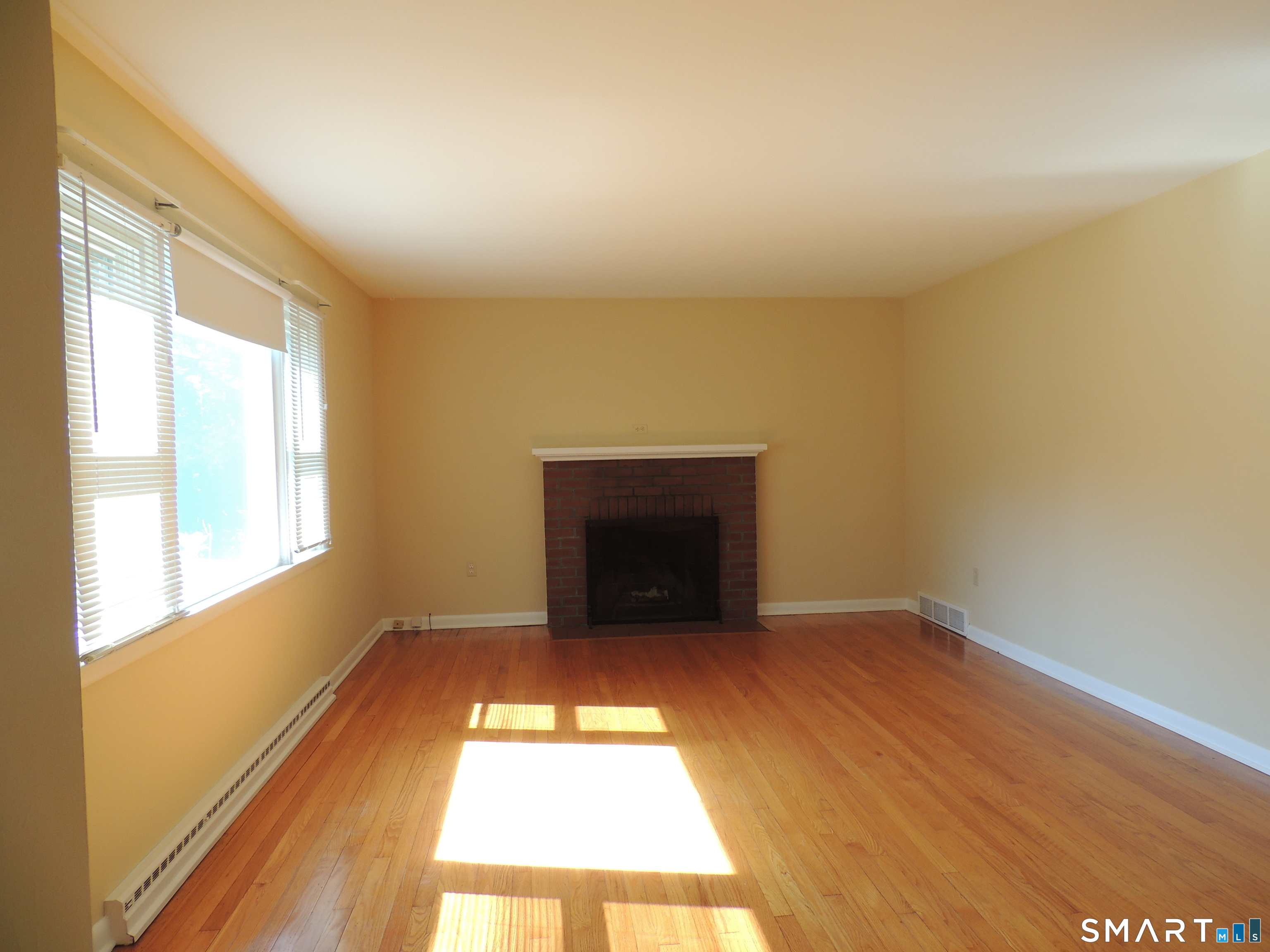 87 Hotchkiss Grove Road photo 6