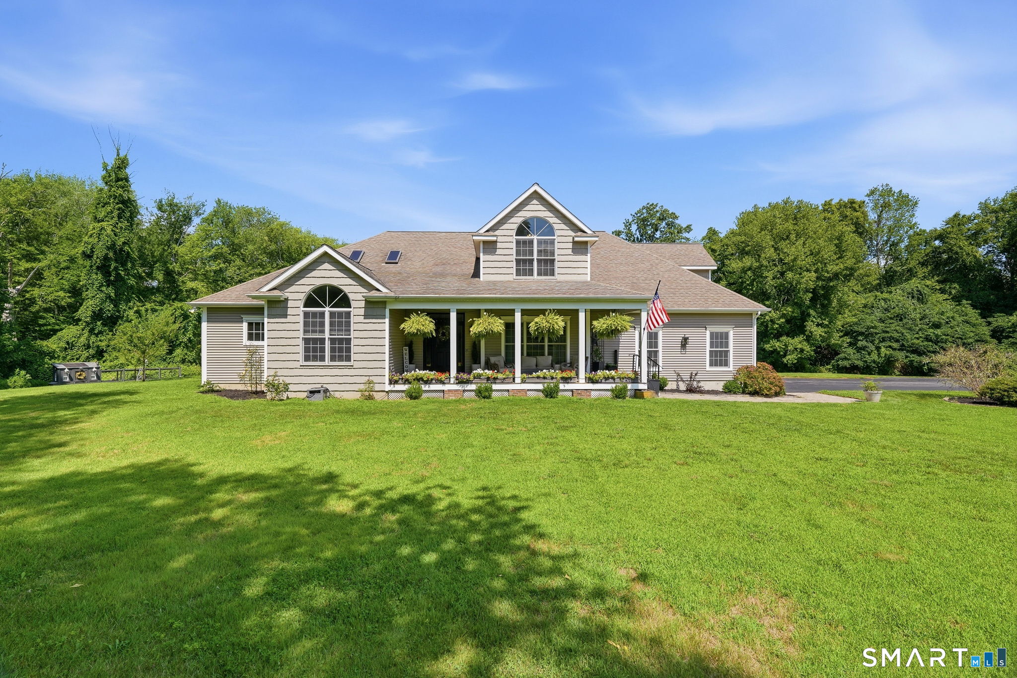 210 Forsyth Road photo 2
