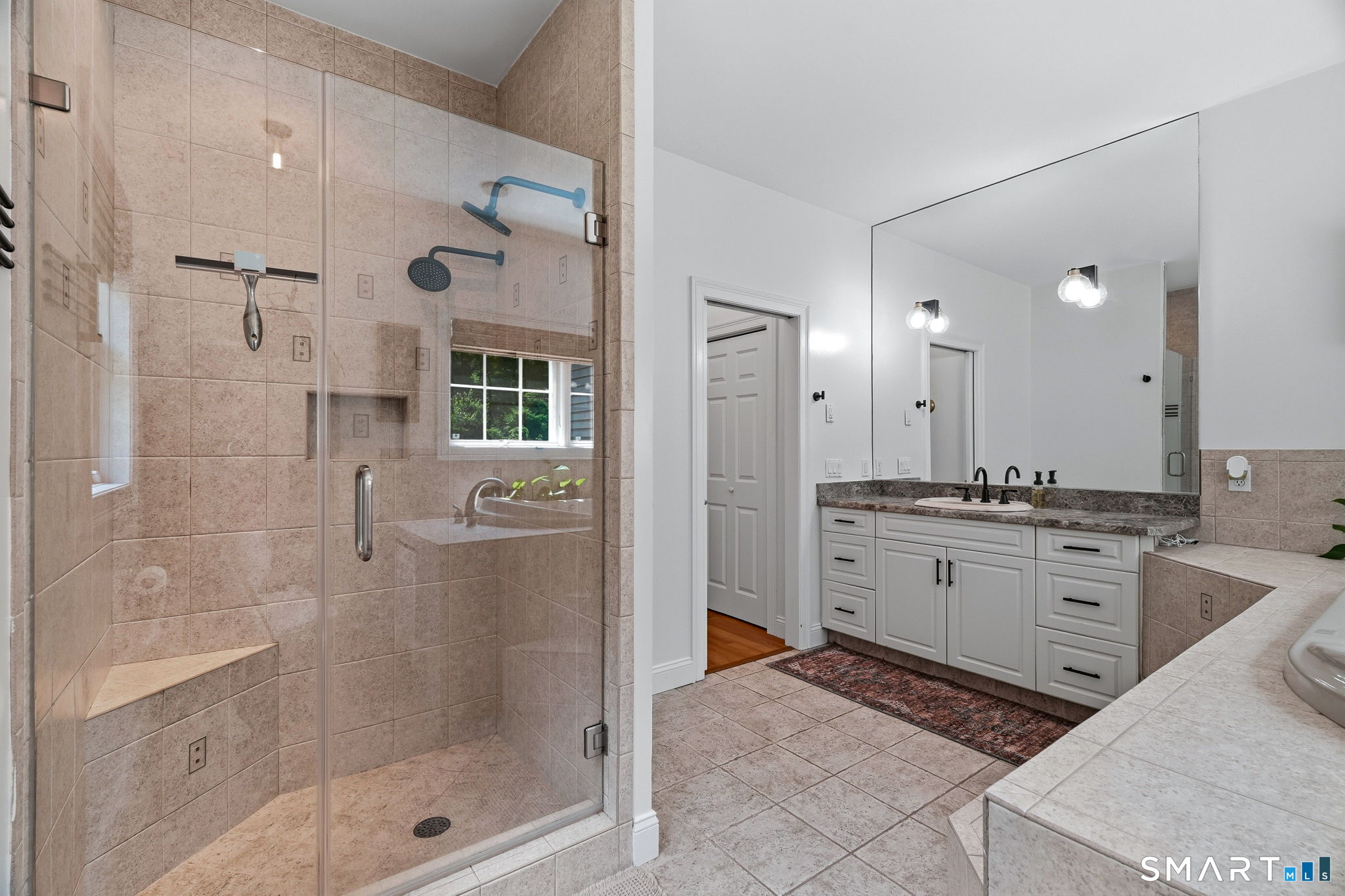 210 Forsyth Road photo 24