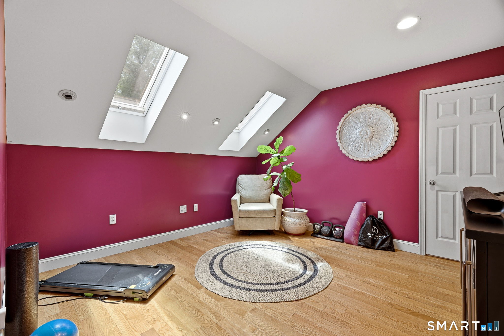 210 Forsyth Road photo 26