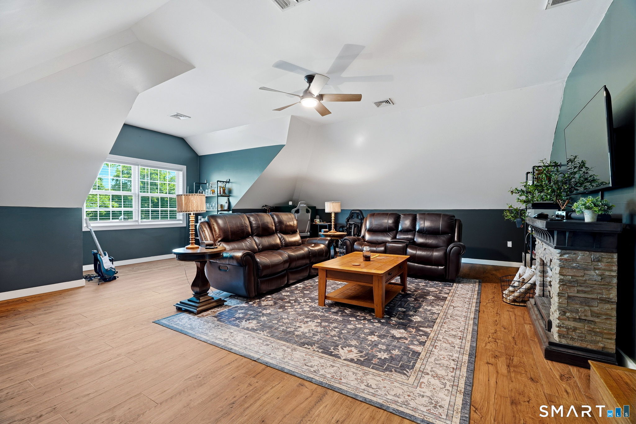 210 Forsyth Road photo 31