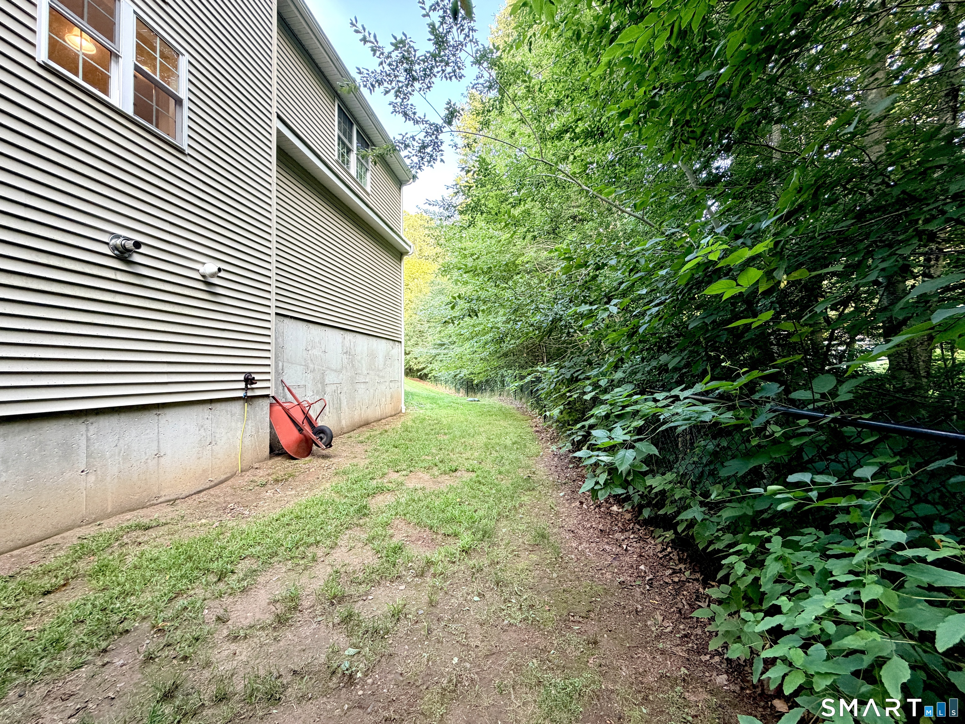 793 Colonel Ledyard Highway photo 40