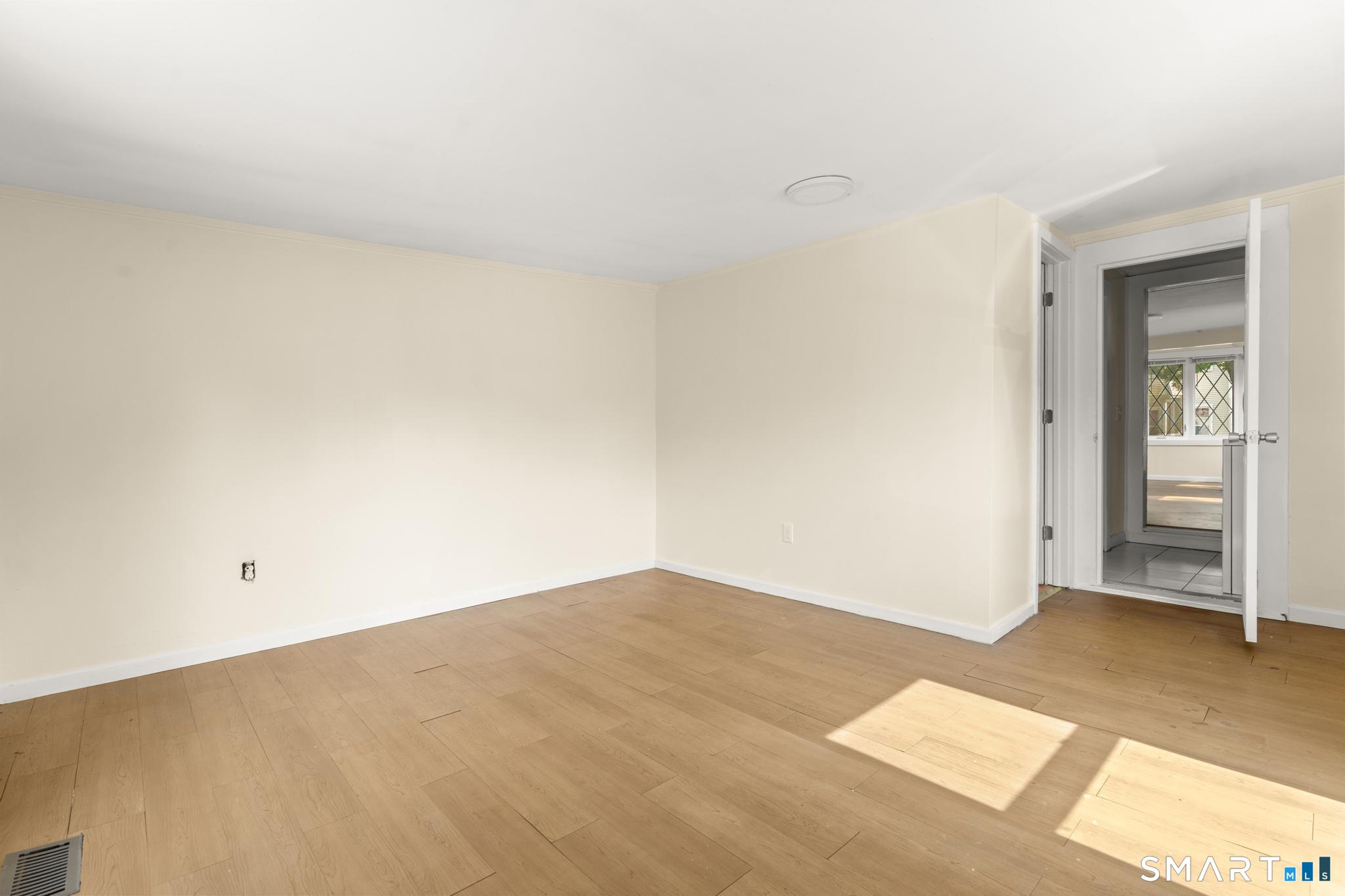 59 North Place photo 18