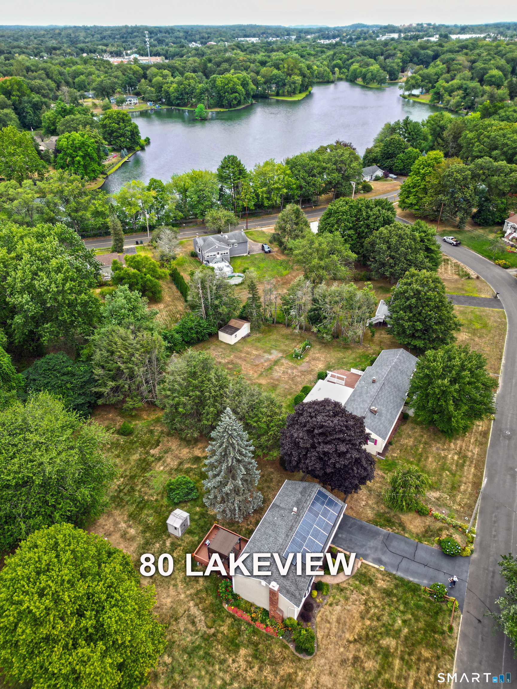 30 Lakeview Drive photo 2