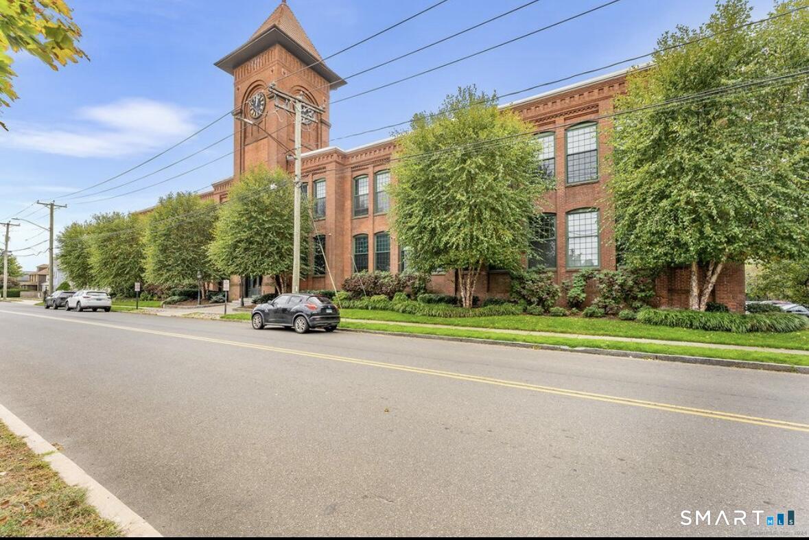25 Grand Street  Unit #111