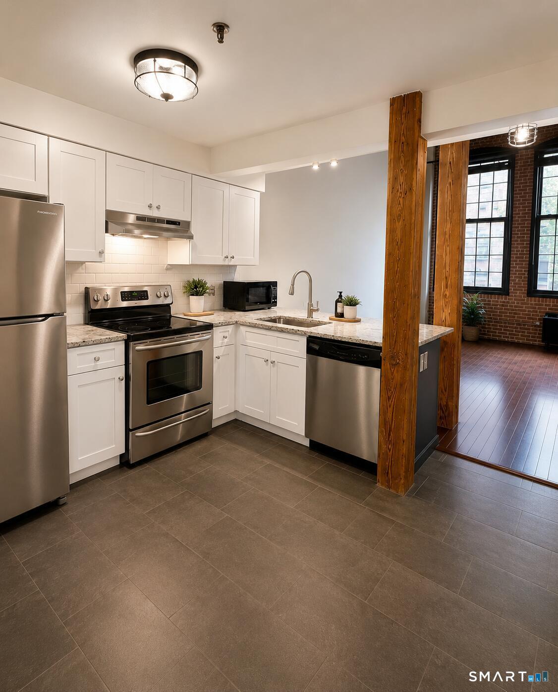 25 Grand Street  Unit #111 photo 3