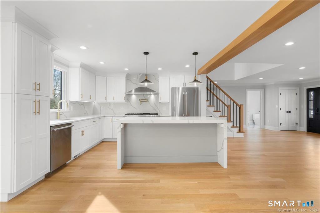 5 Shaw Avenue photo 9