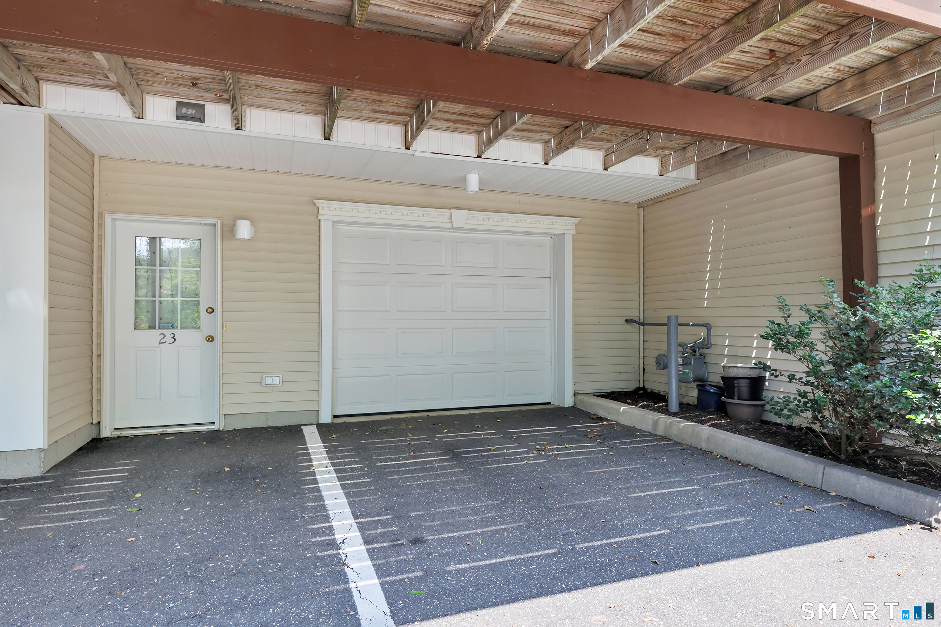 570 Danbury Road  Unit #23 photo 6