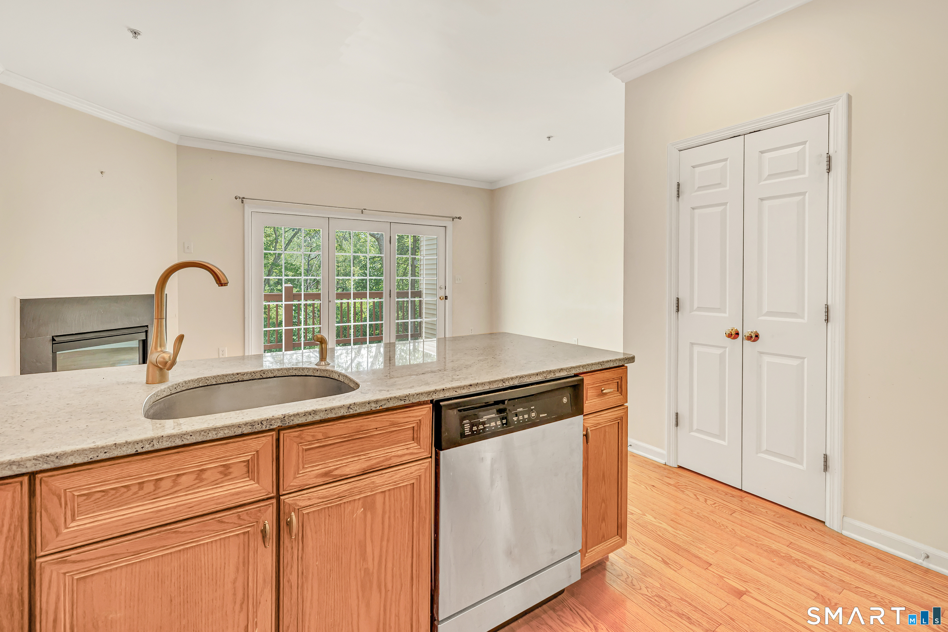 570 Danbury Road  Unit #23 photo 9