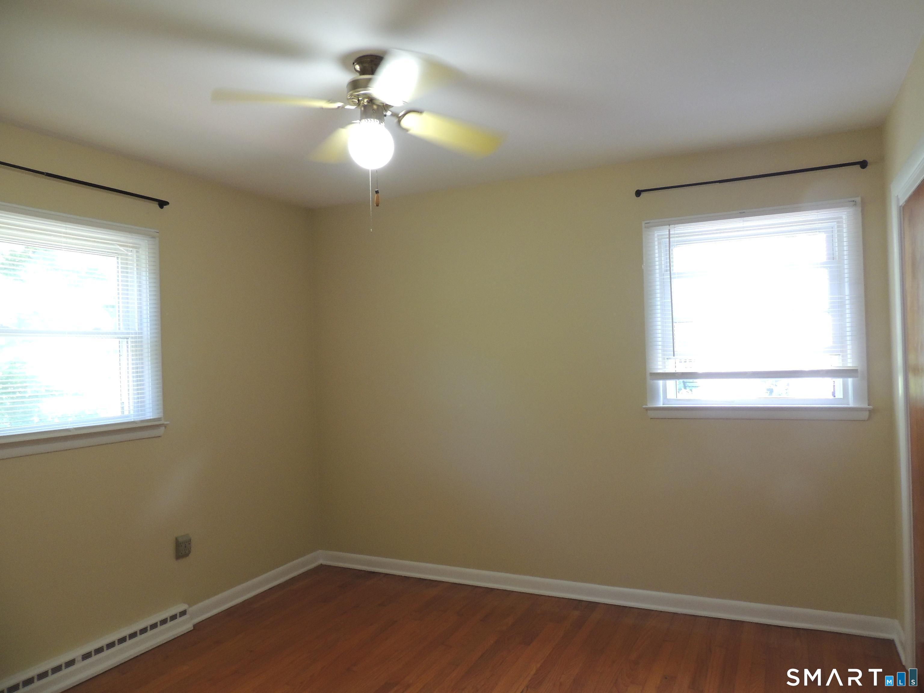 87 Hotchkiss Grove Road photo 16