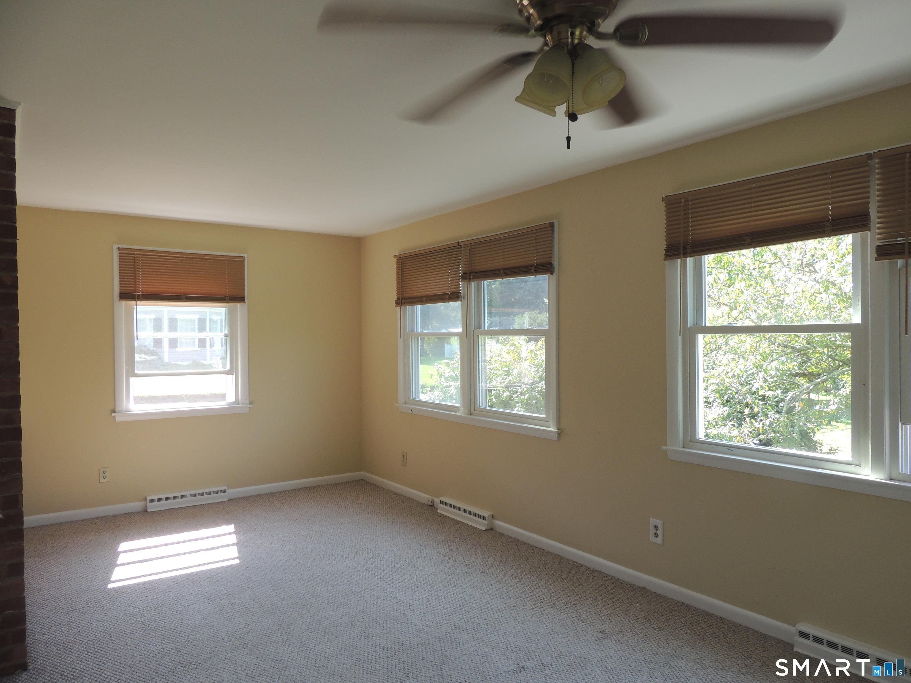 87 Hotchkiss Grove Road photo 18