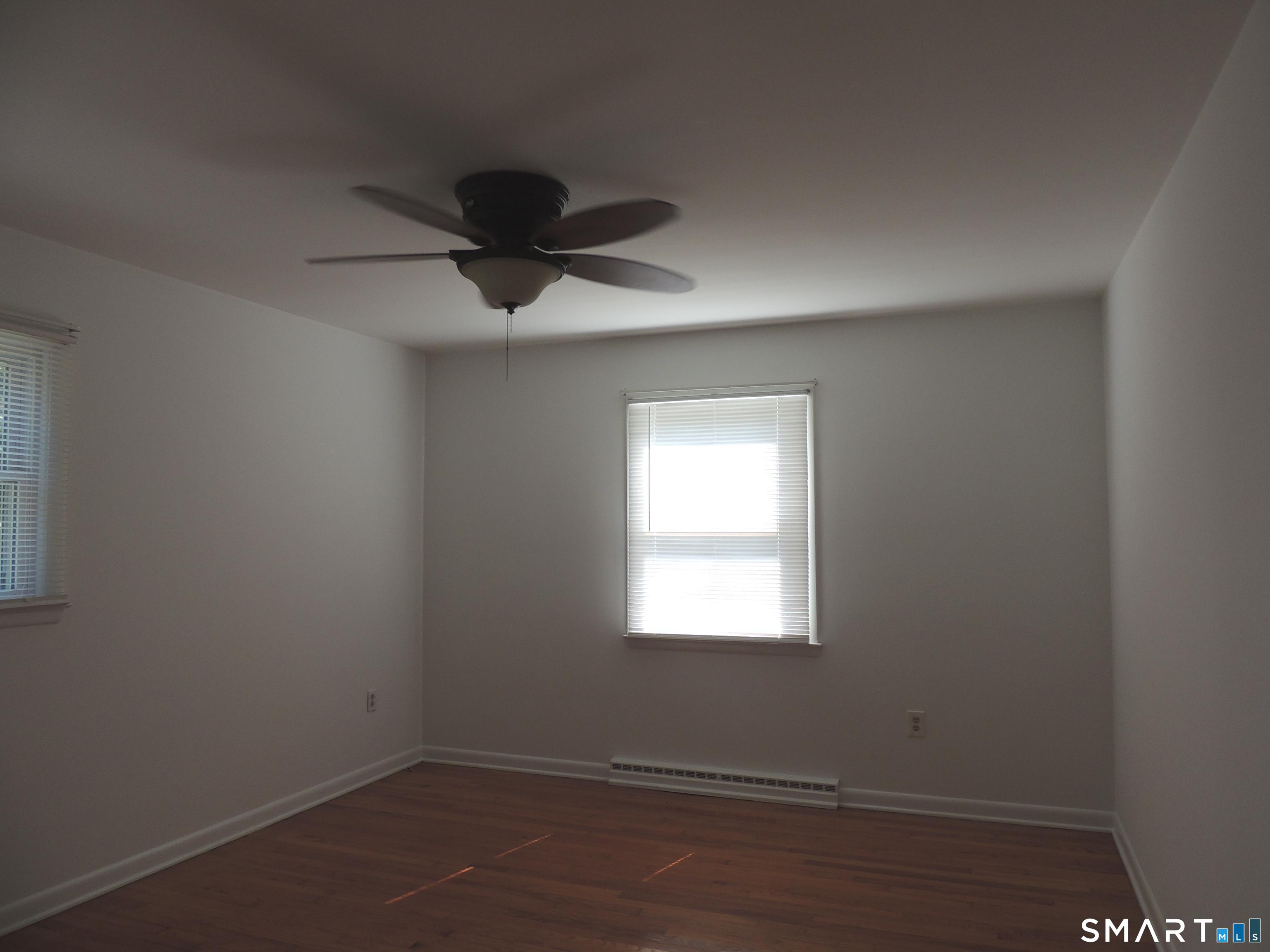 87 Hotchkiss Grove Road photo 15