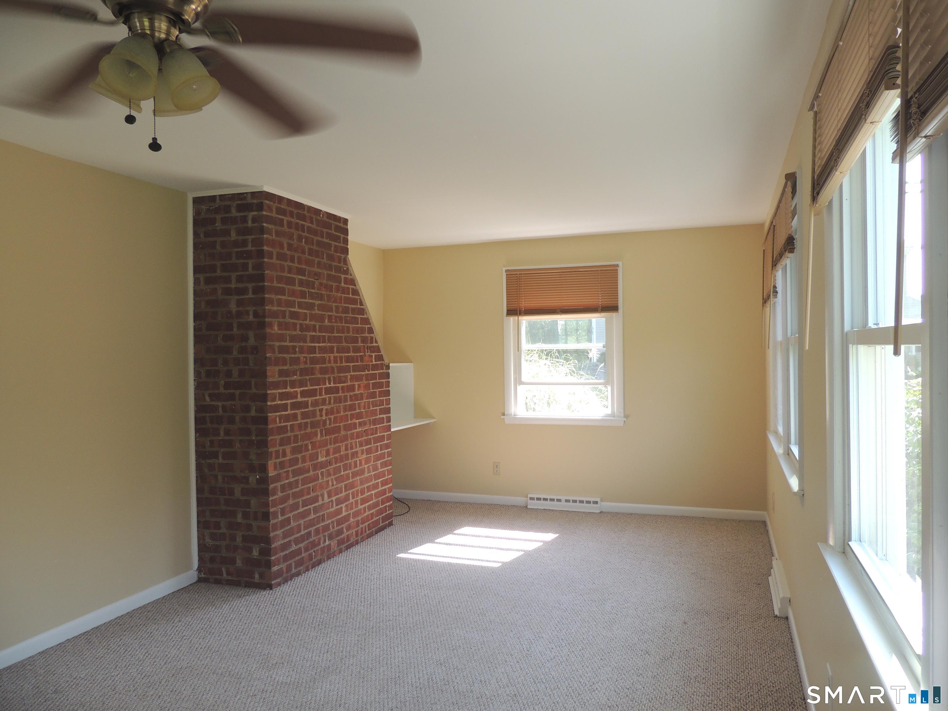 87 Hotchkiss Grove Road photo 19