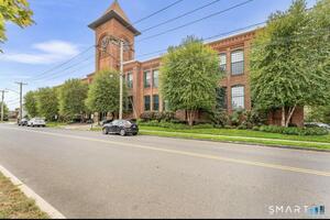 25 Grand Street, Unit 111