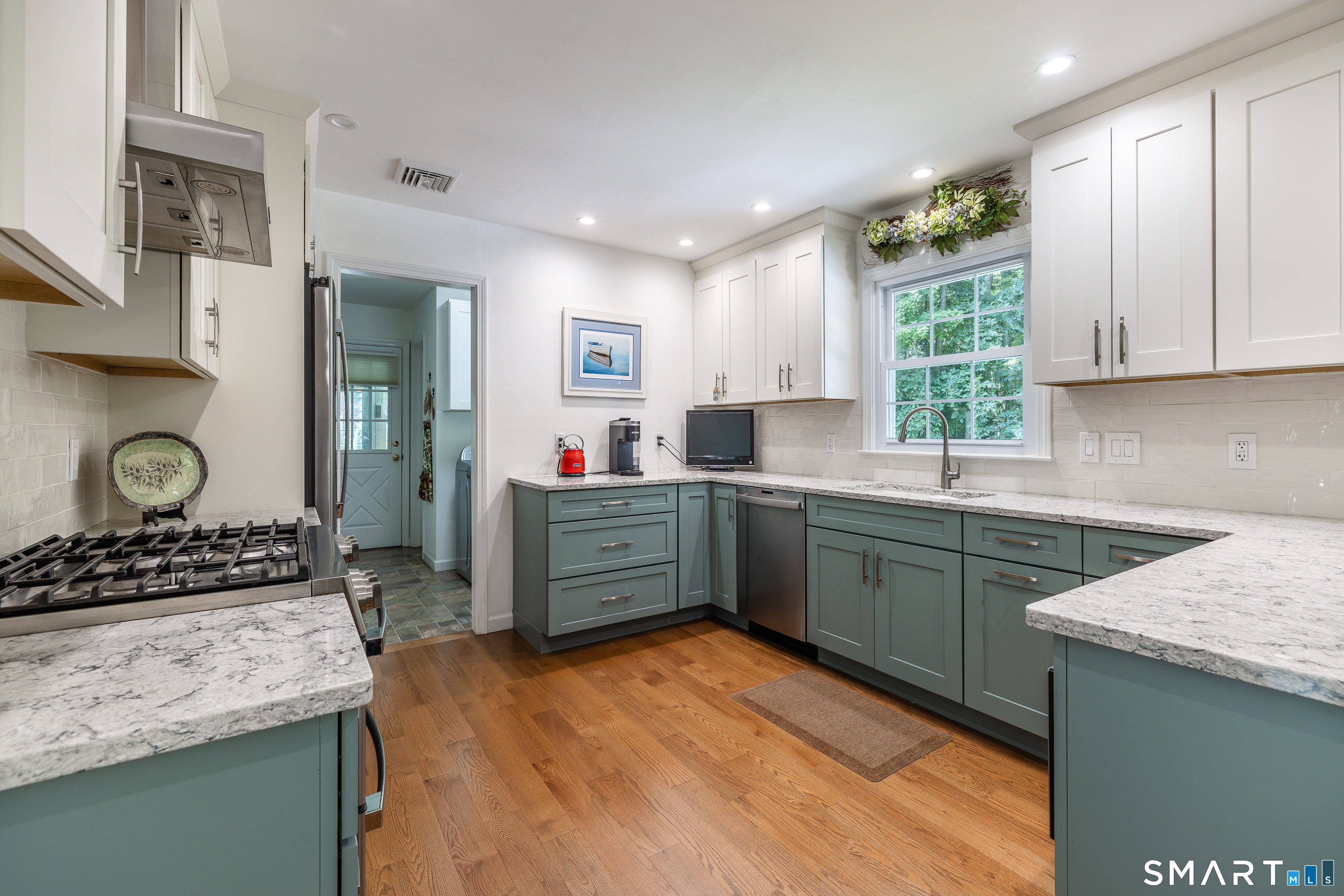 170 Charter Oak Road photo 6