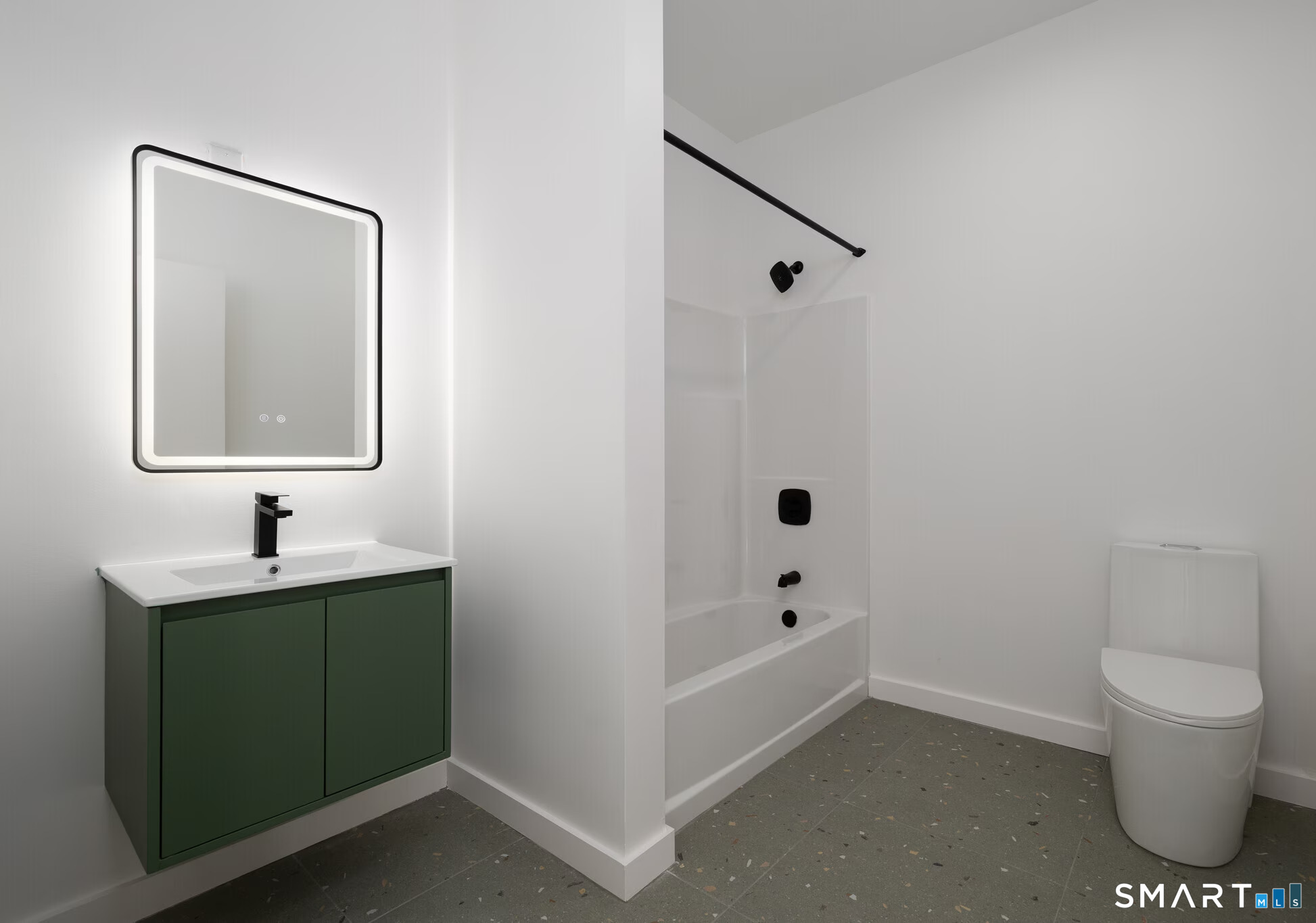 540 Bond Street photo 6