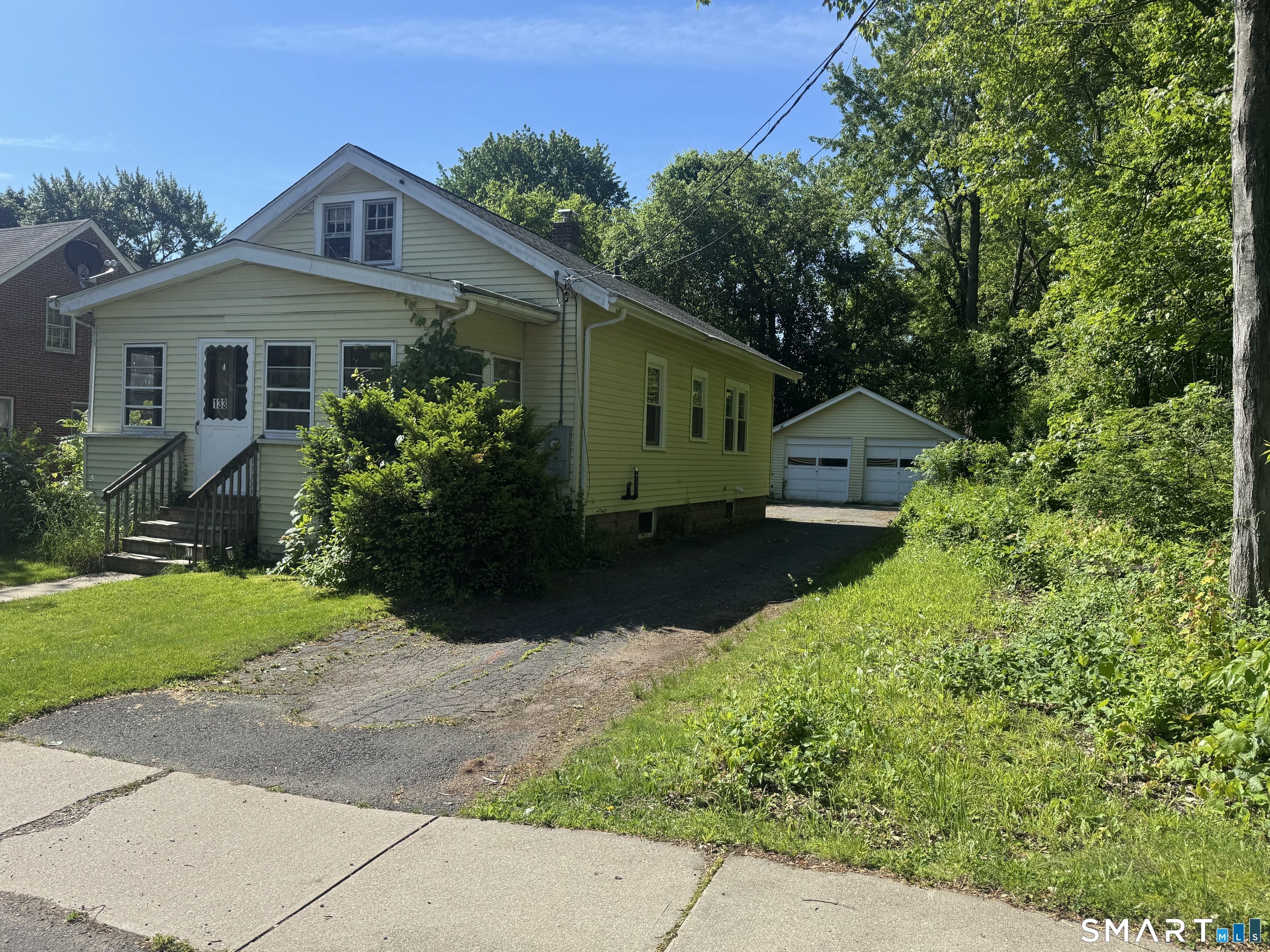 2nd image of 133 Grove St, Windsor Locks, CT 06096 | MLS# 24198582