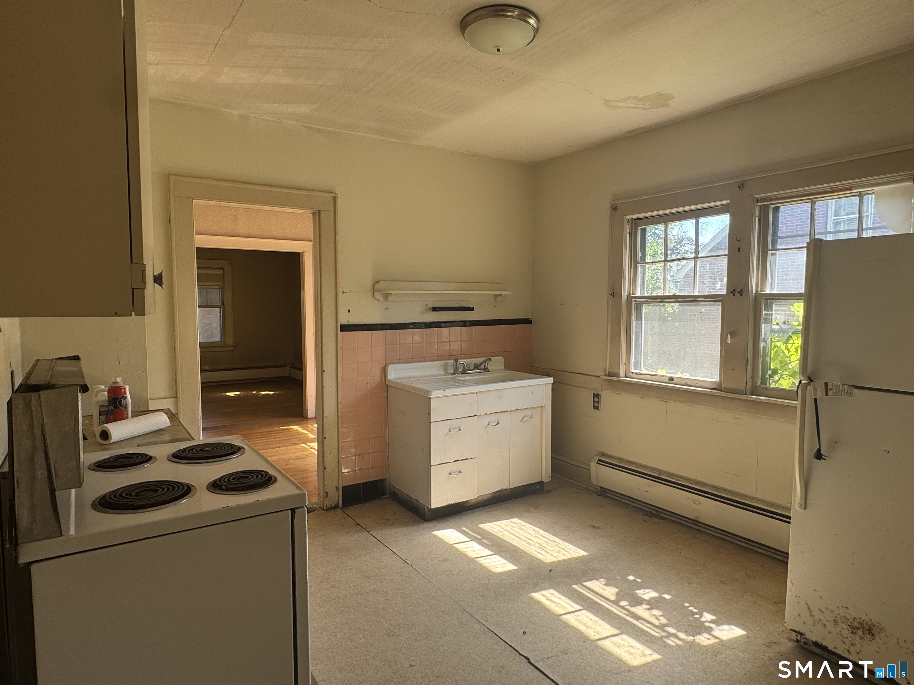 133 Grove Street photo 7