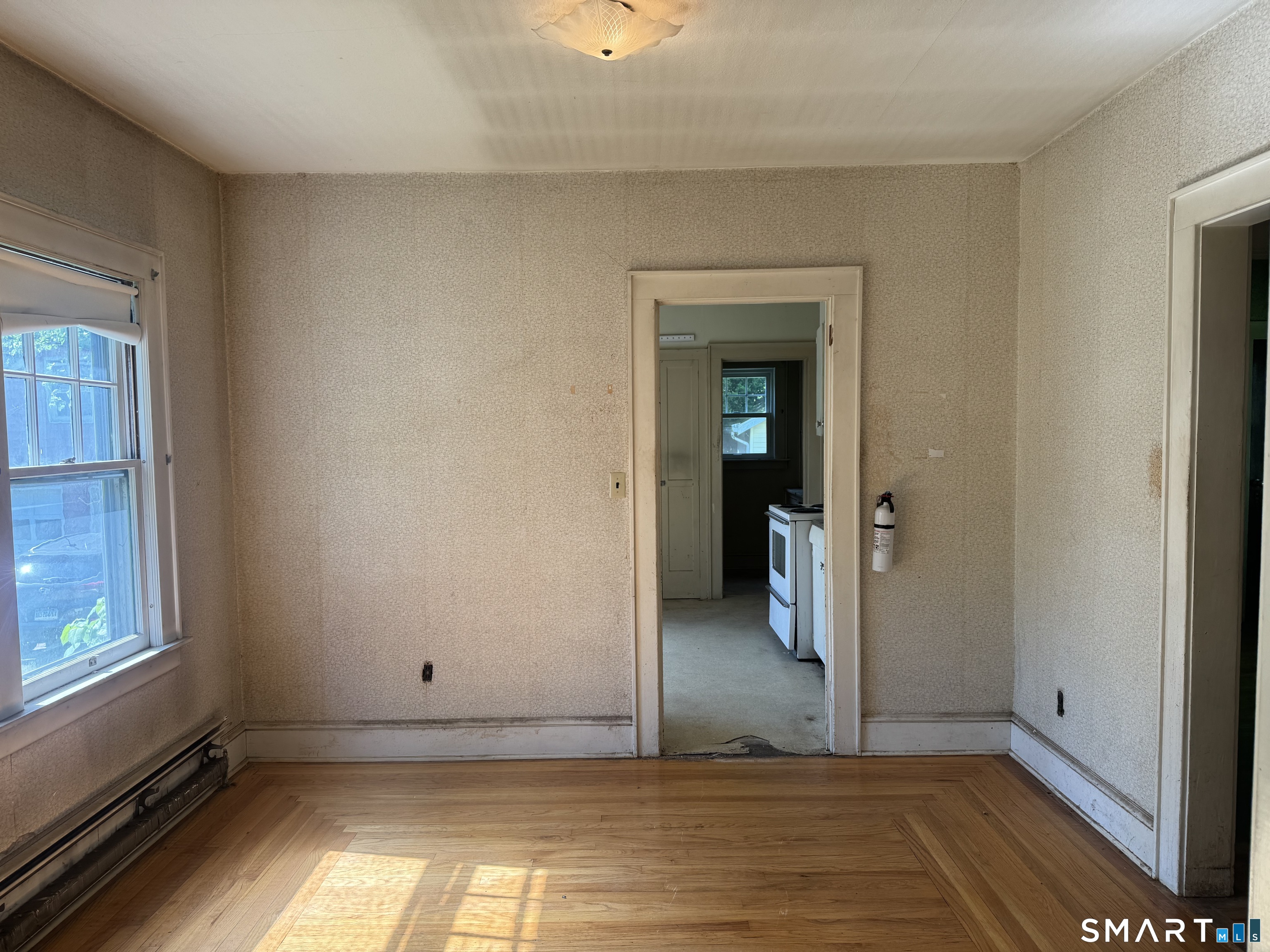 133 Grove Street photo 10