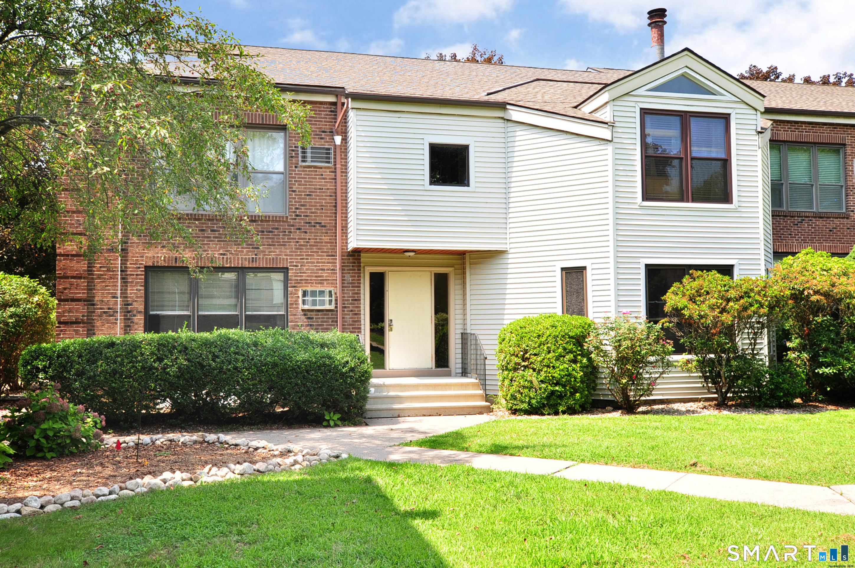 71 Wellington Drive  Unit #71 photo 3