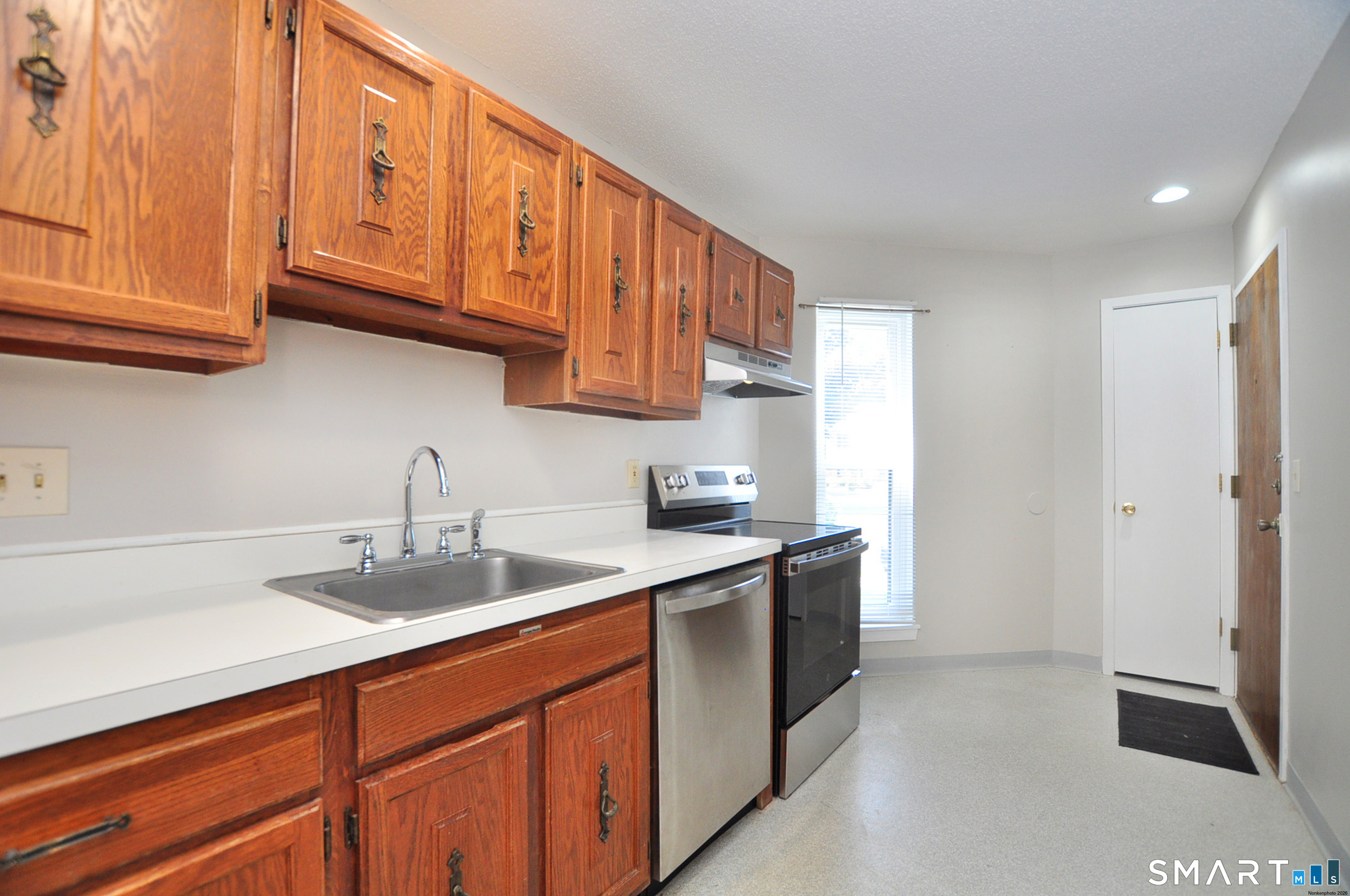 71 Wellington Drive  Unit #71 photo 9