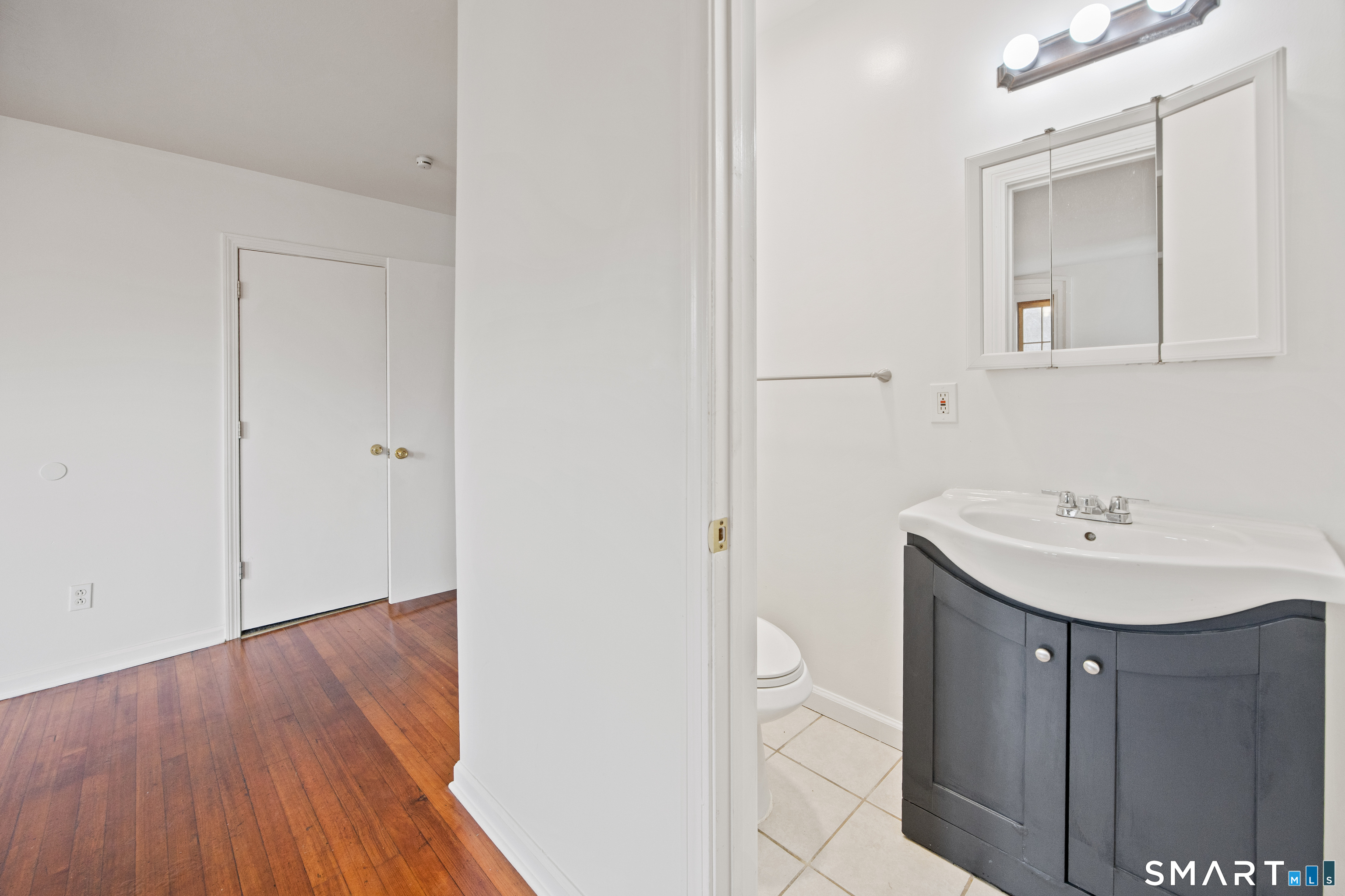 226 Meadow Street Unit #2nd Floor photo 14