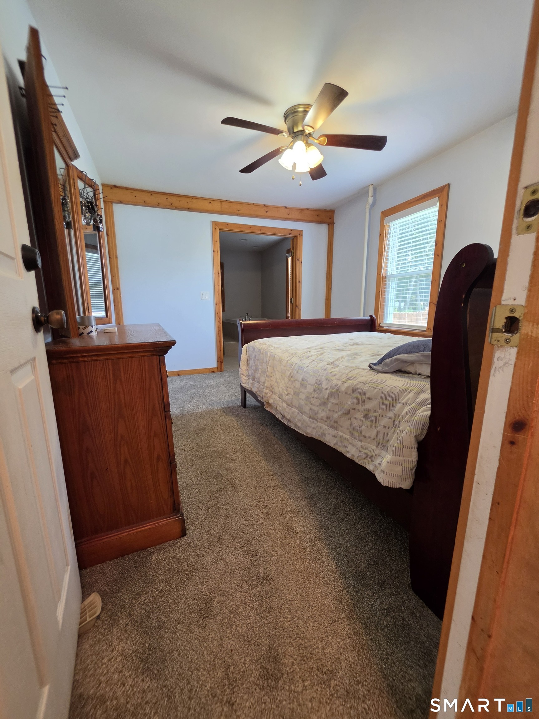 85 Robertson Avenue photo 9