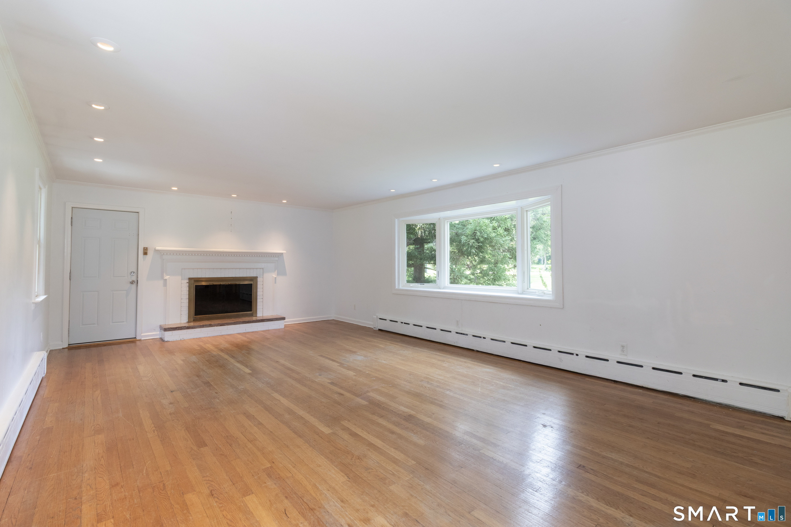 17 Whiting Farm Road photo 13