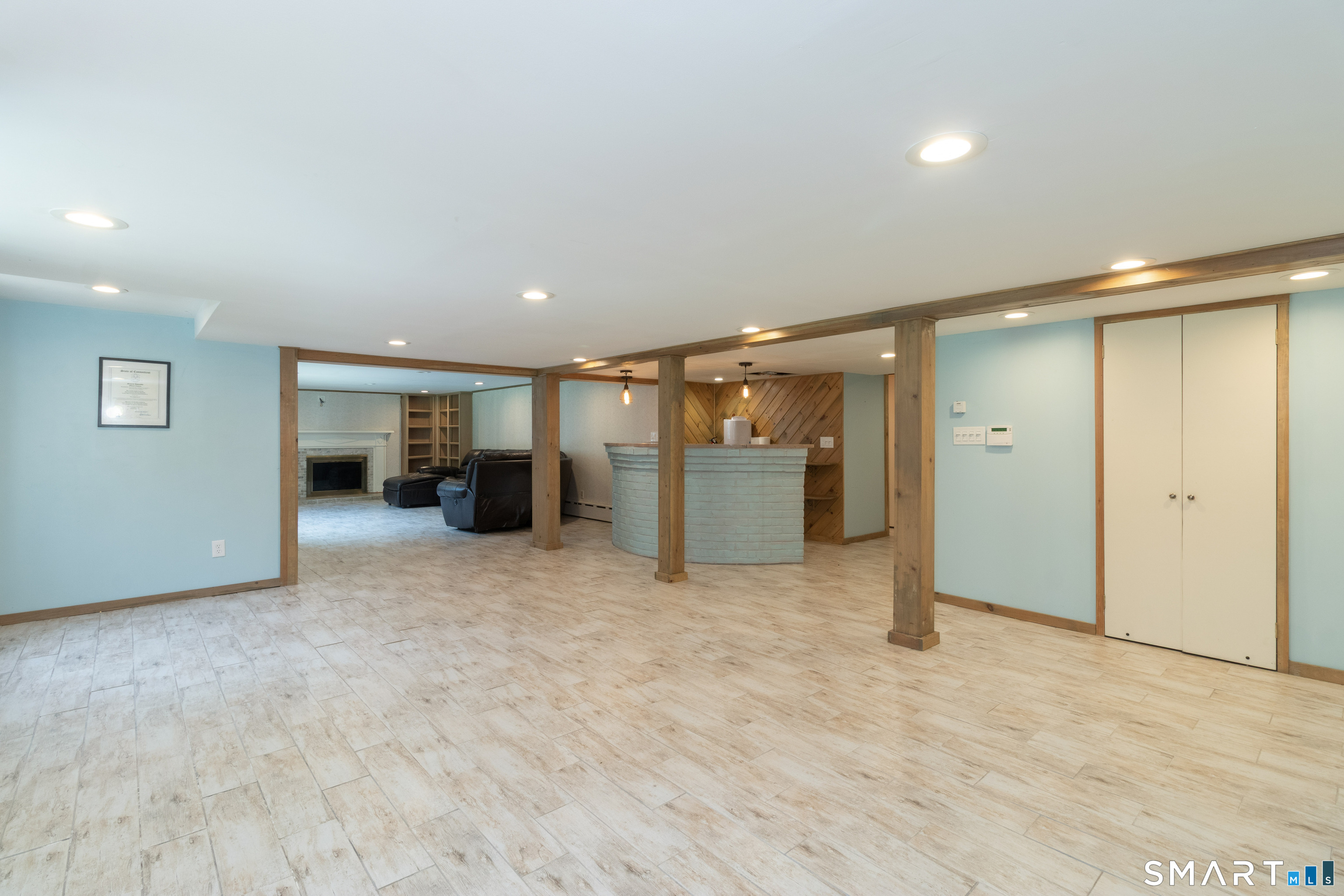 17 Whiting Farm Road photo 37