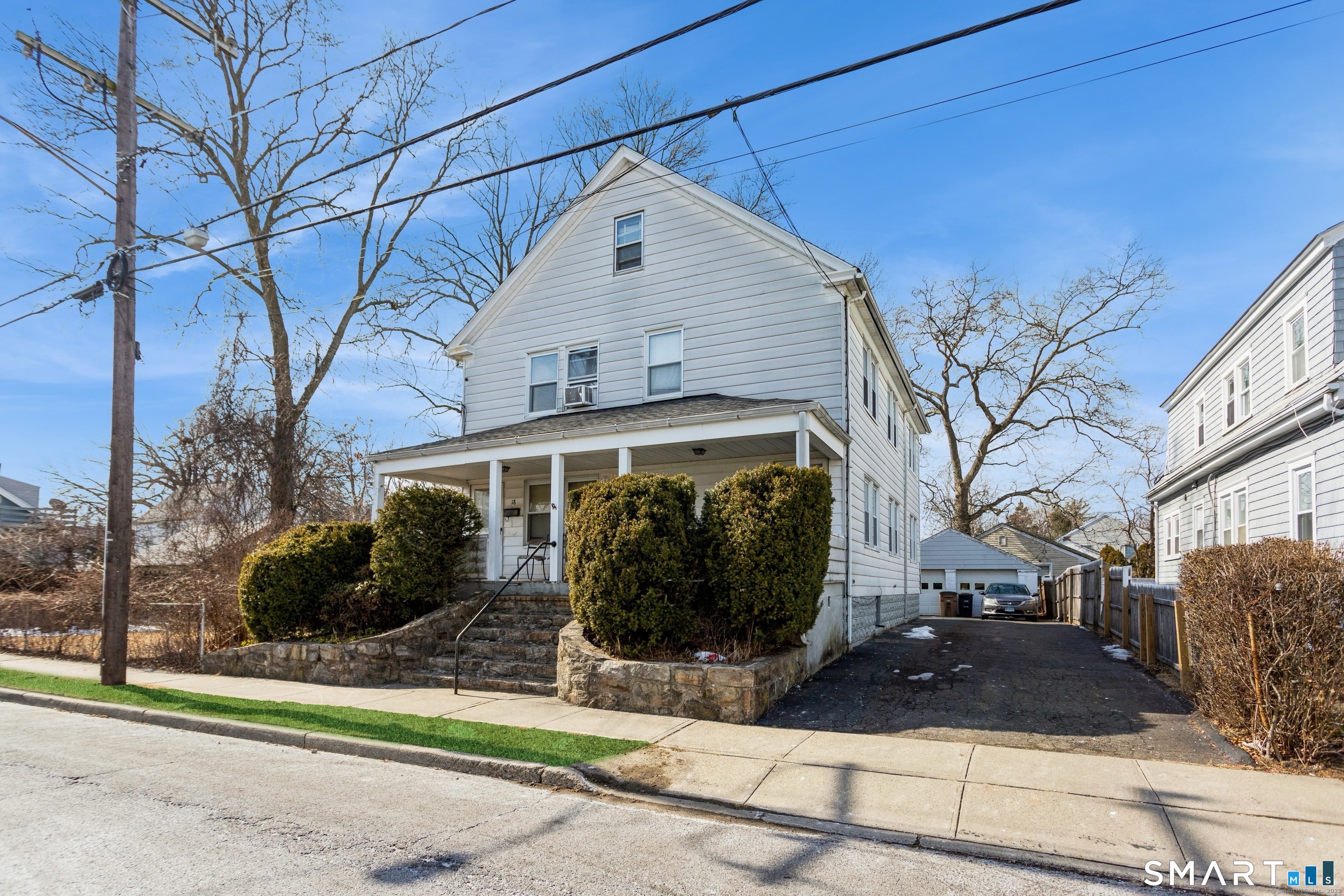 18 Parker Avenue photo 2