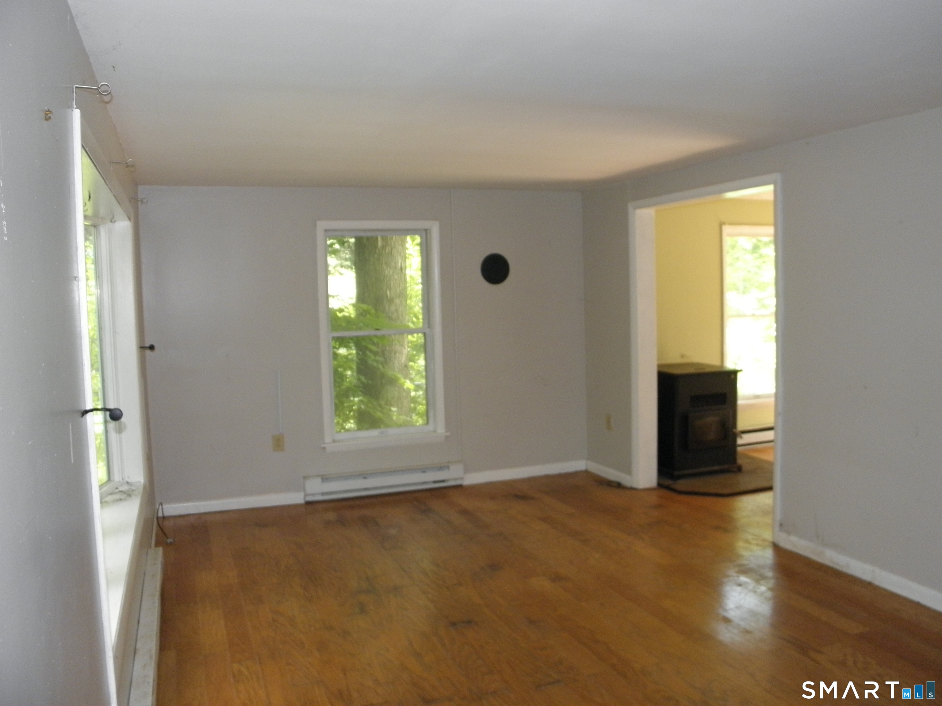 4th image of 40 Crooked Trl, Woodstock, CT 06281 | MLS# 24198608