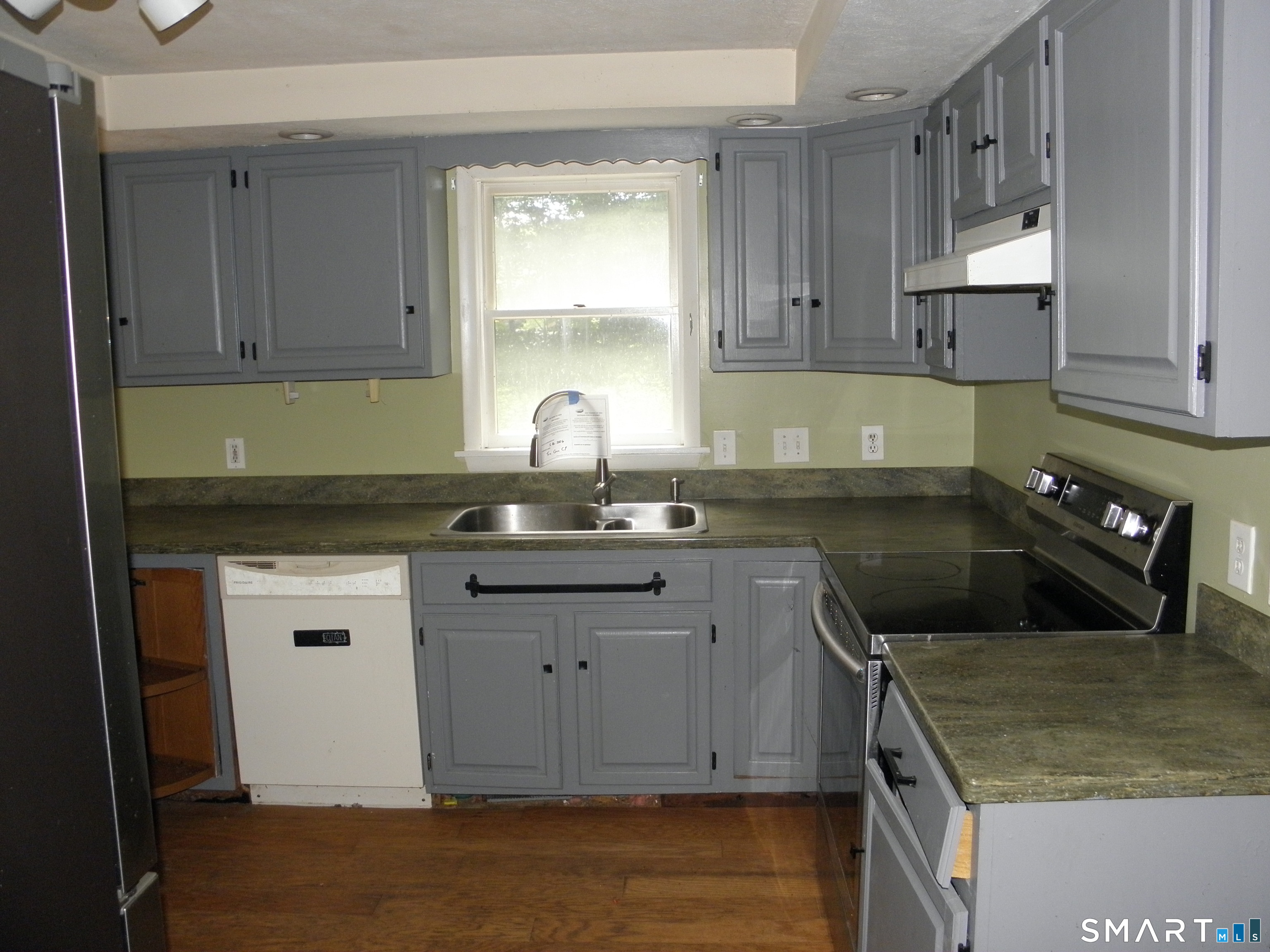5th image of 40 Crooked Trl, Woodstock, CT 06281 | MLS# 24198608