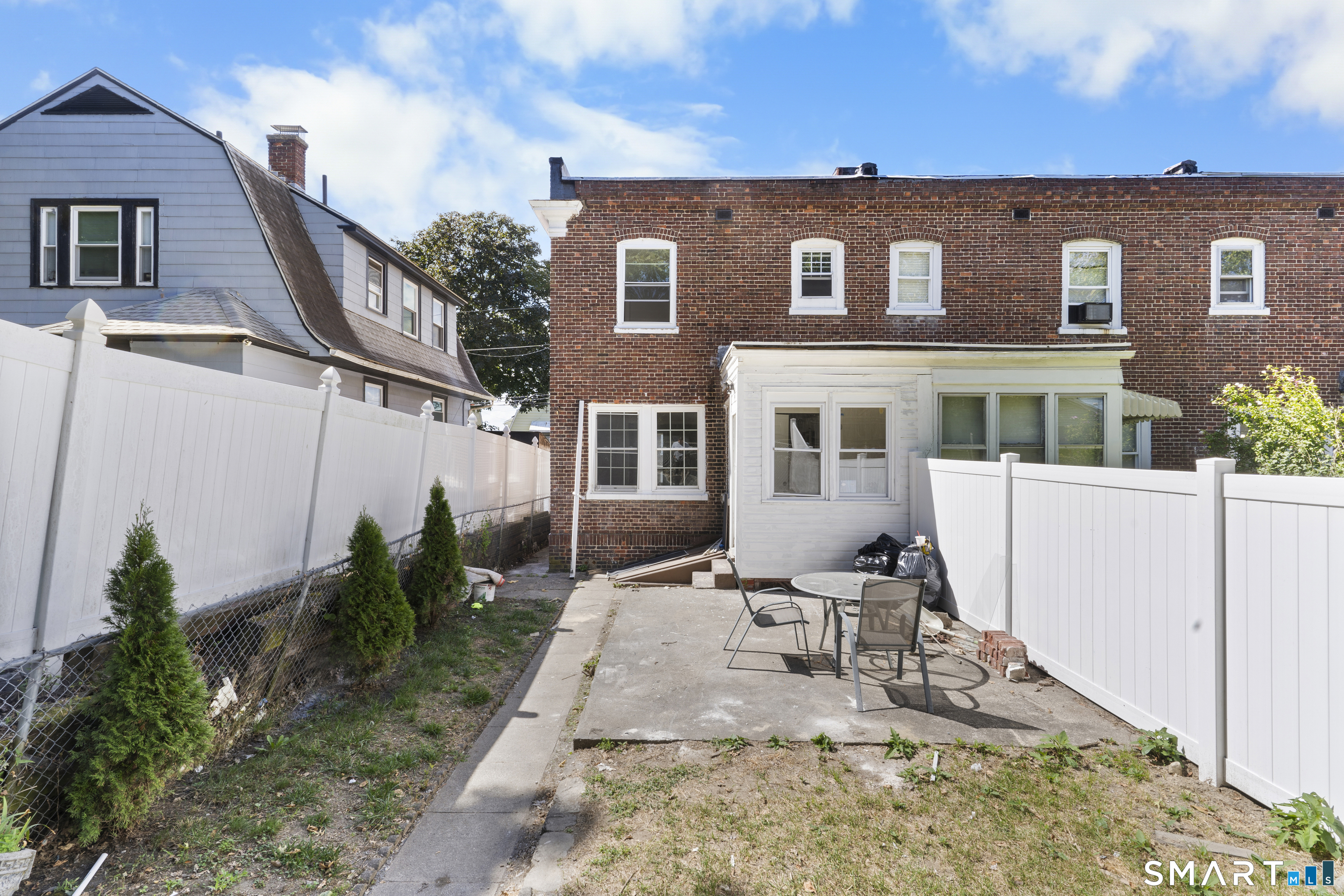 366 Remington Street photo 22