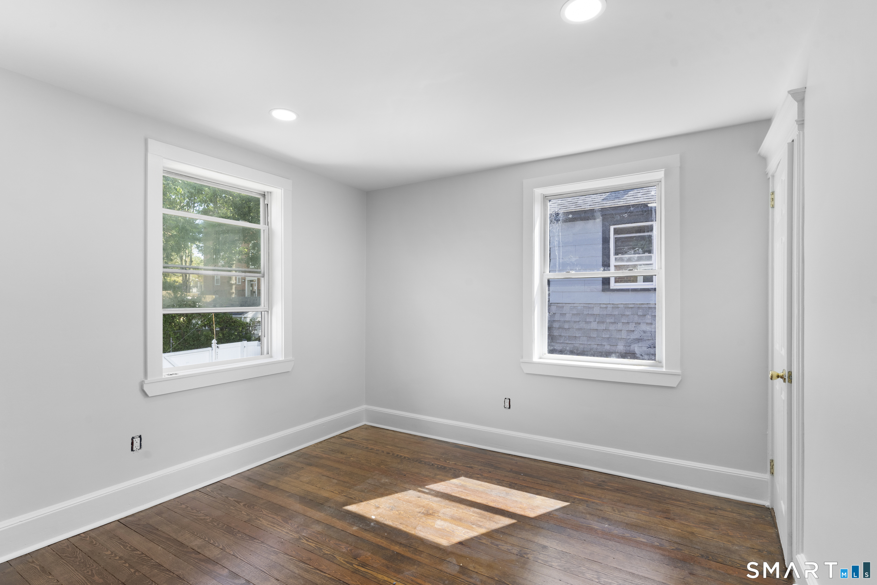 366 Remington Street photo 11