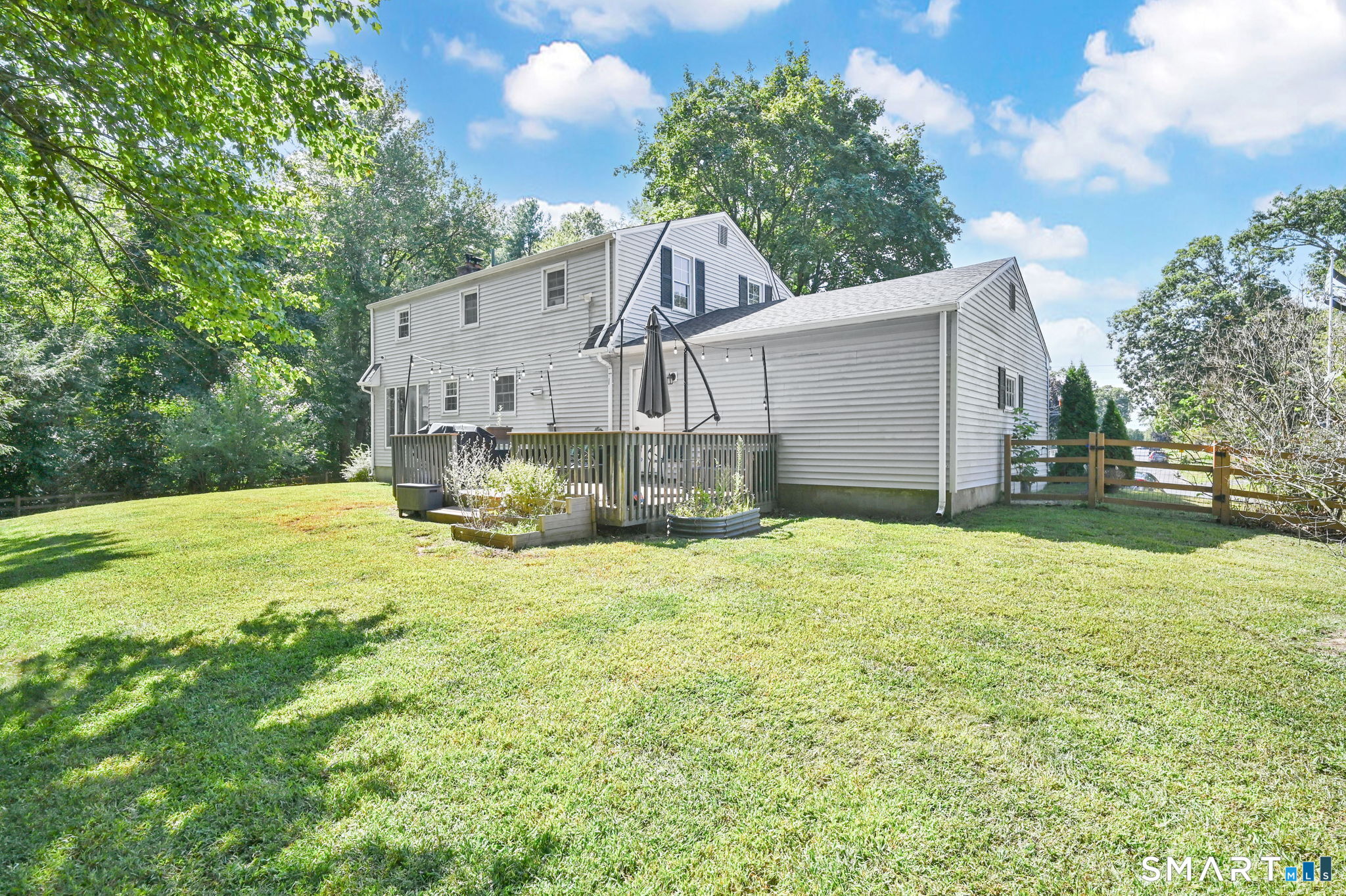 45 Colonial Drive photo 36