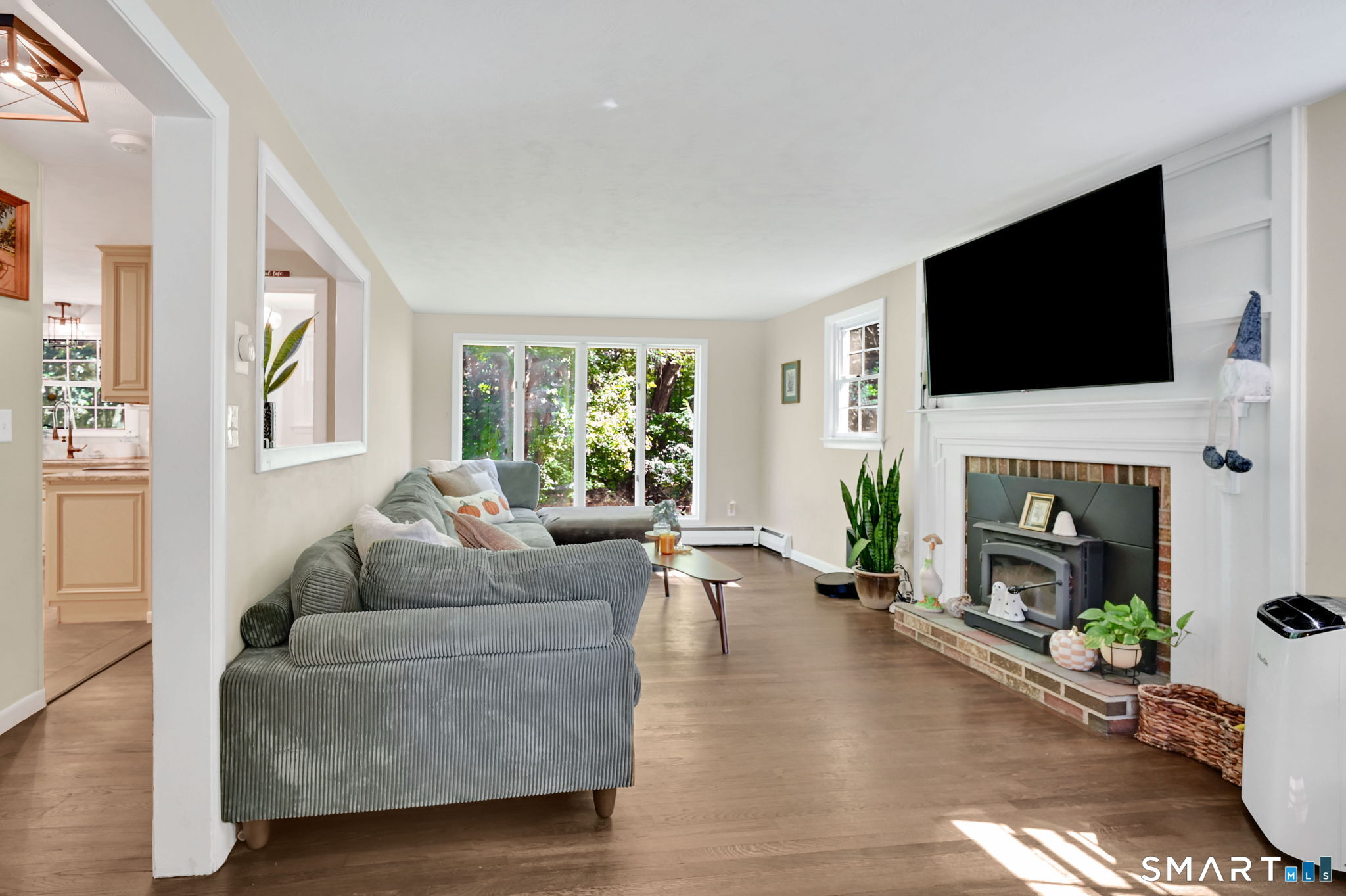 45 Colonial Drive photo 14