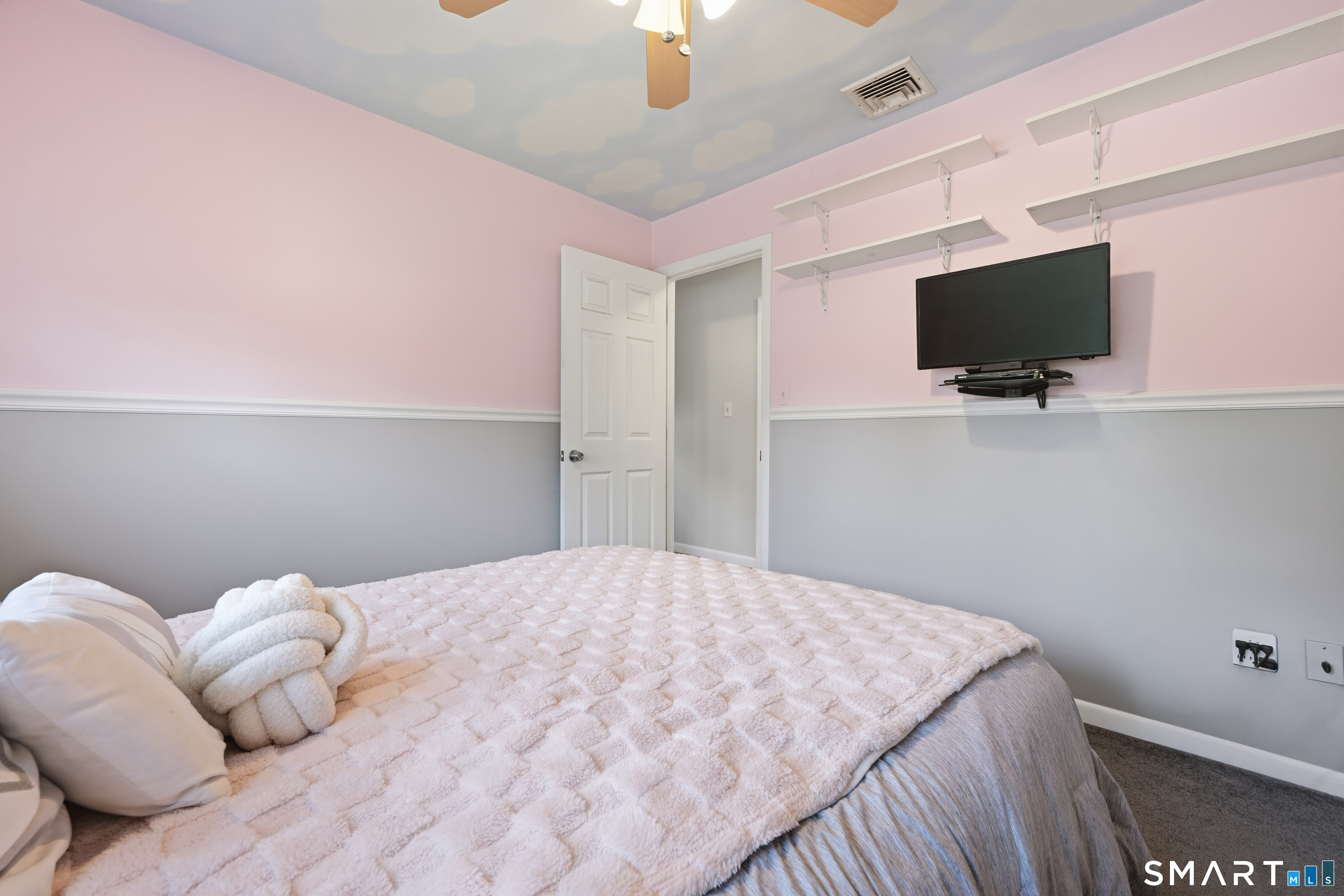 115 Inwood Drive photo 14